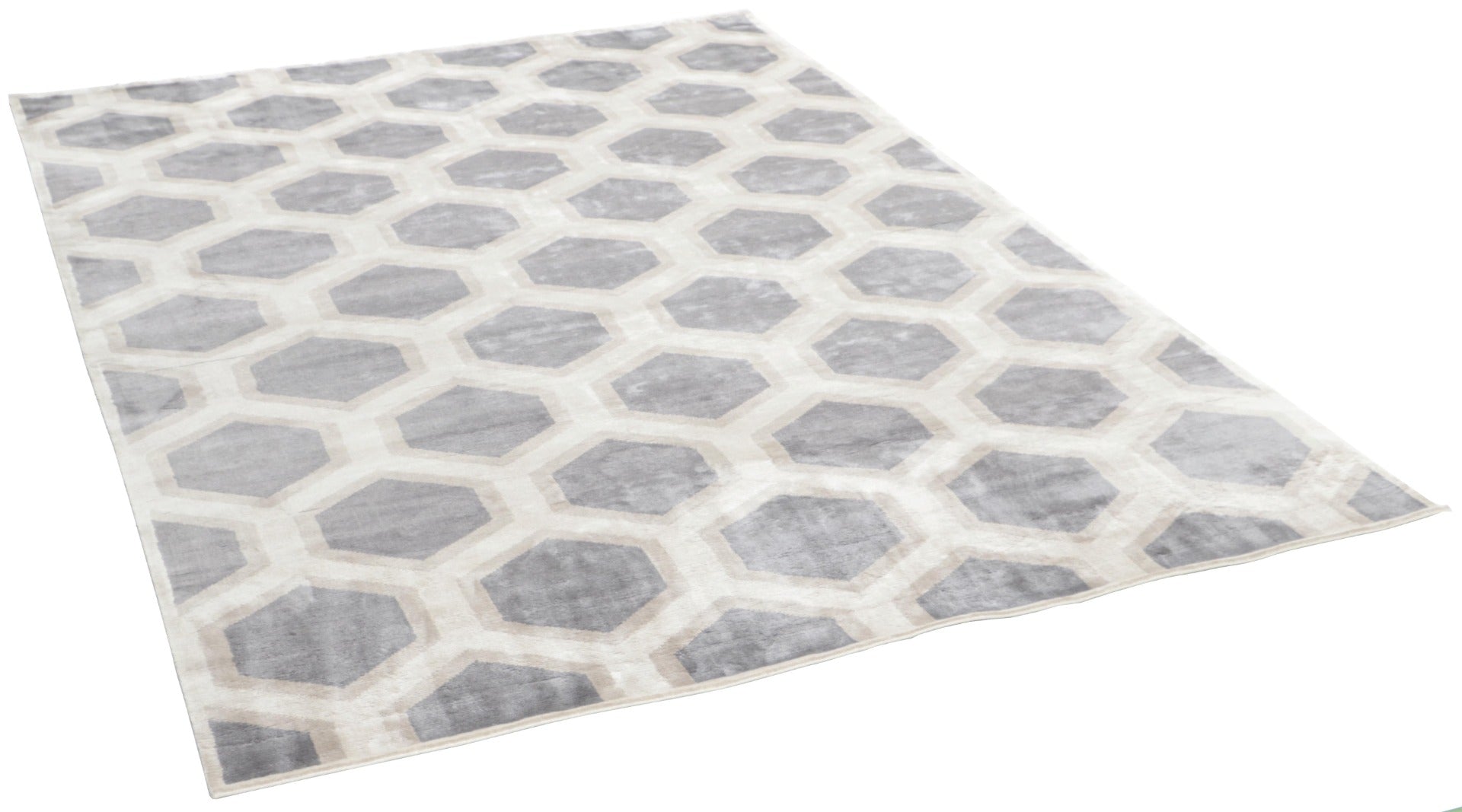geometric area rug in grey and white