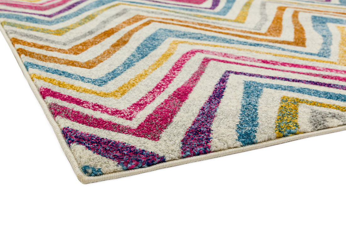 multicolour rug with a zig zag design