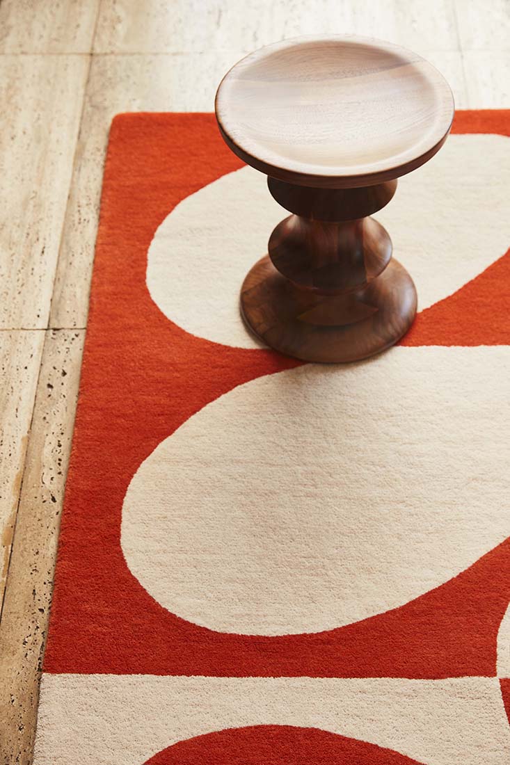oversized floral print rug in red and cream