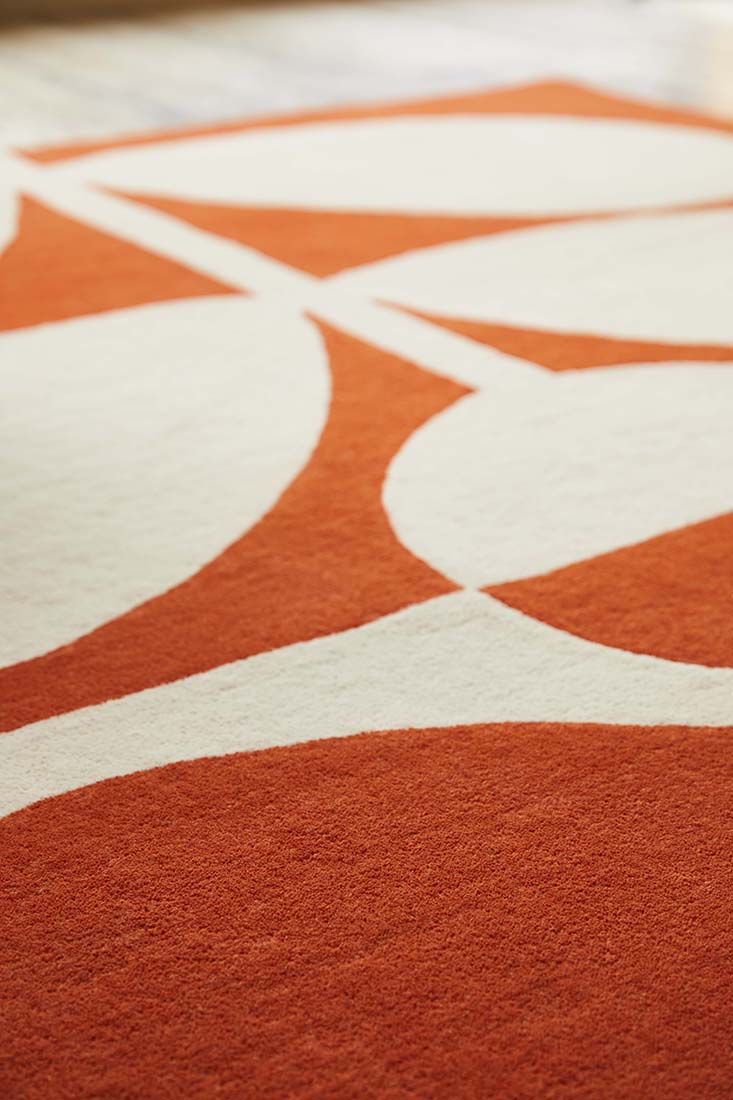 oversized floral print rug in red and cream