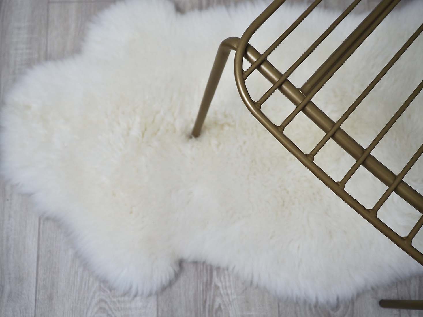 Irish cream sheepskin rug