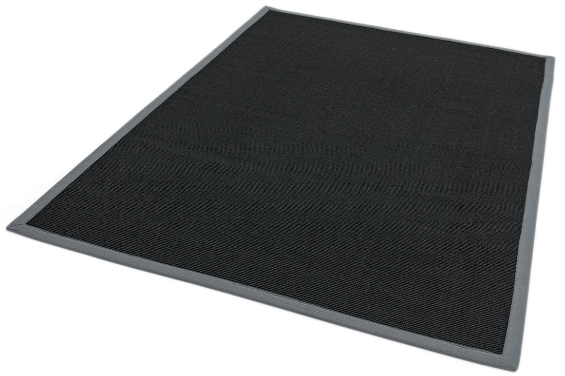 Black sisal rug with grey border
