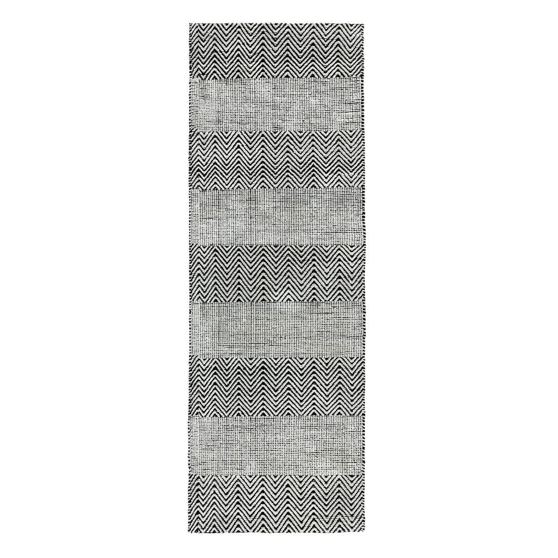 striped grey runner