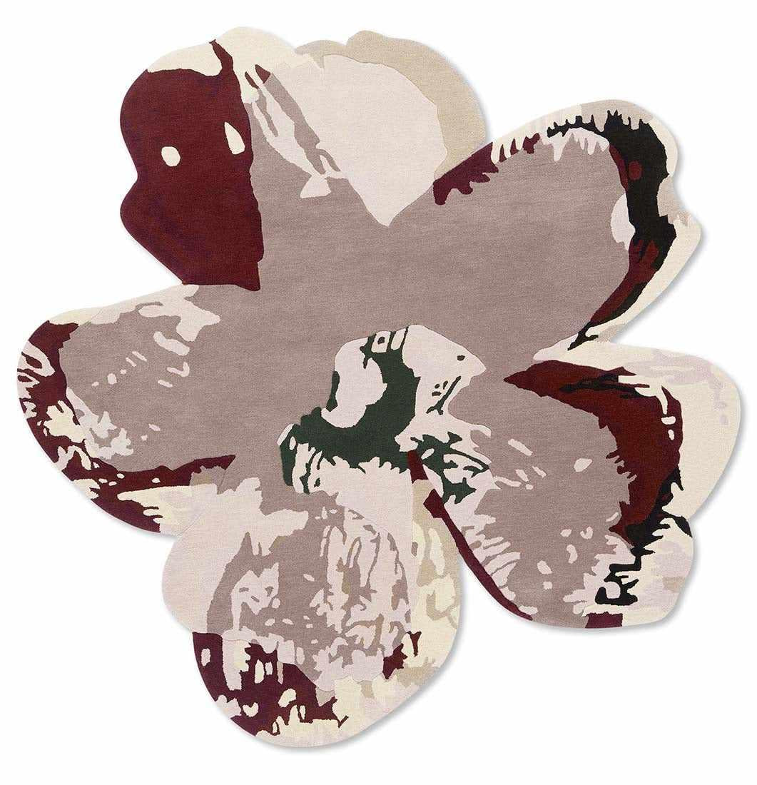 flower shape wool rug in purple