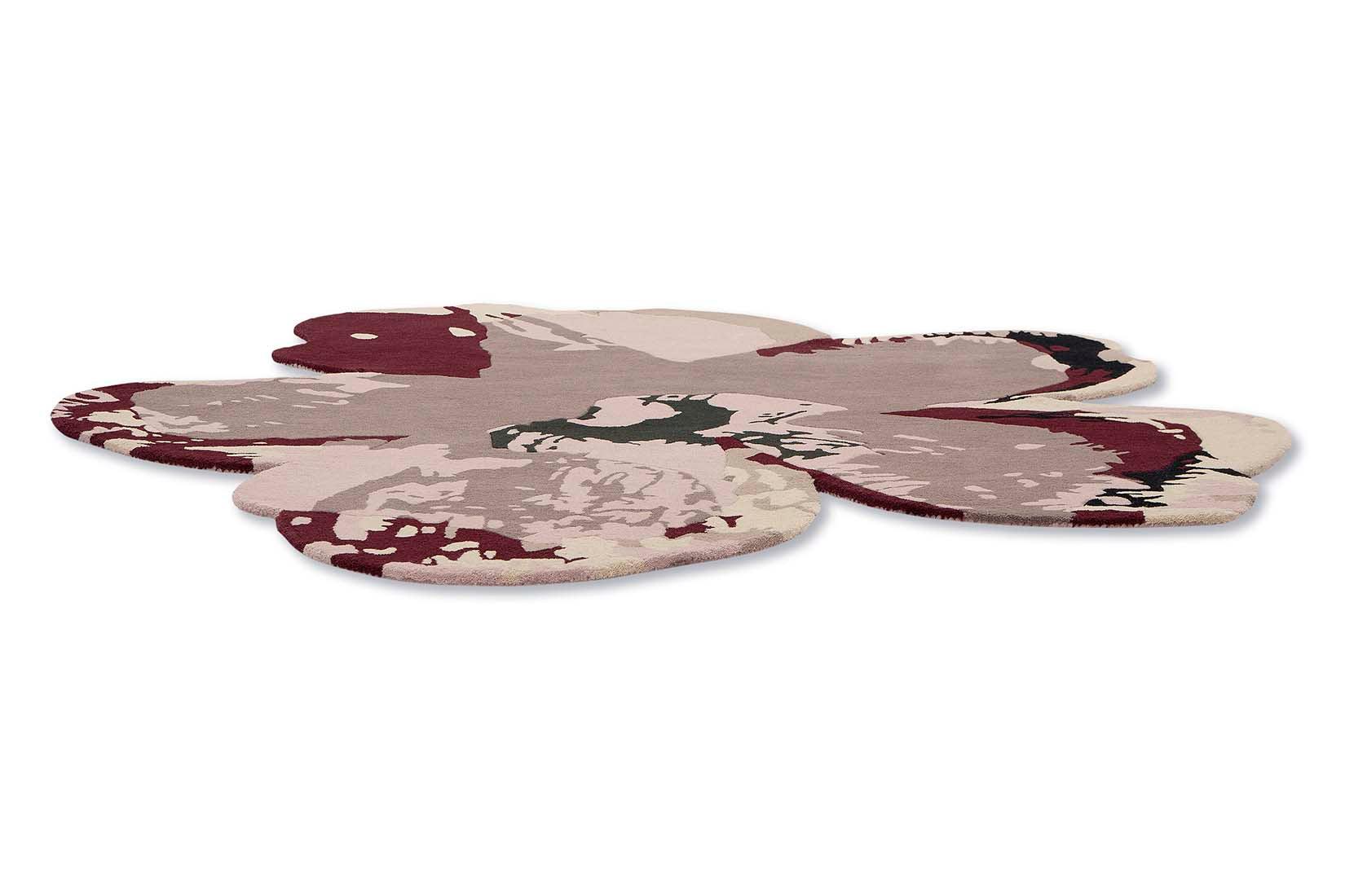 flower shape wool rug in purple