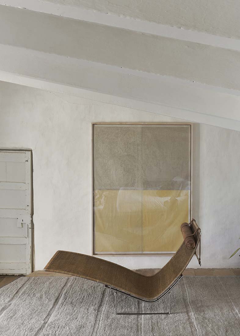 grey washable wool rug with textured detail
