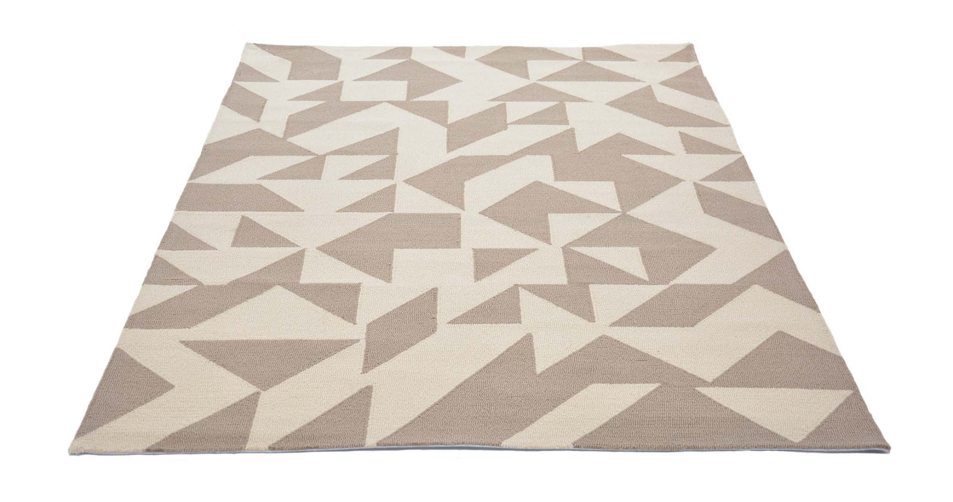 geometric indoor/outdoor rug in beige