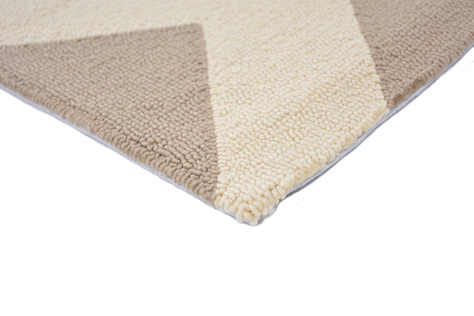 geometric indoor/outdoor rug in beige