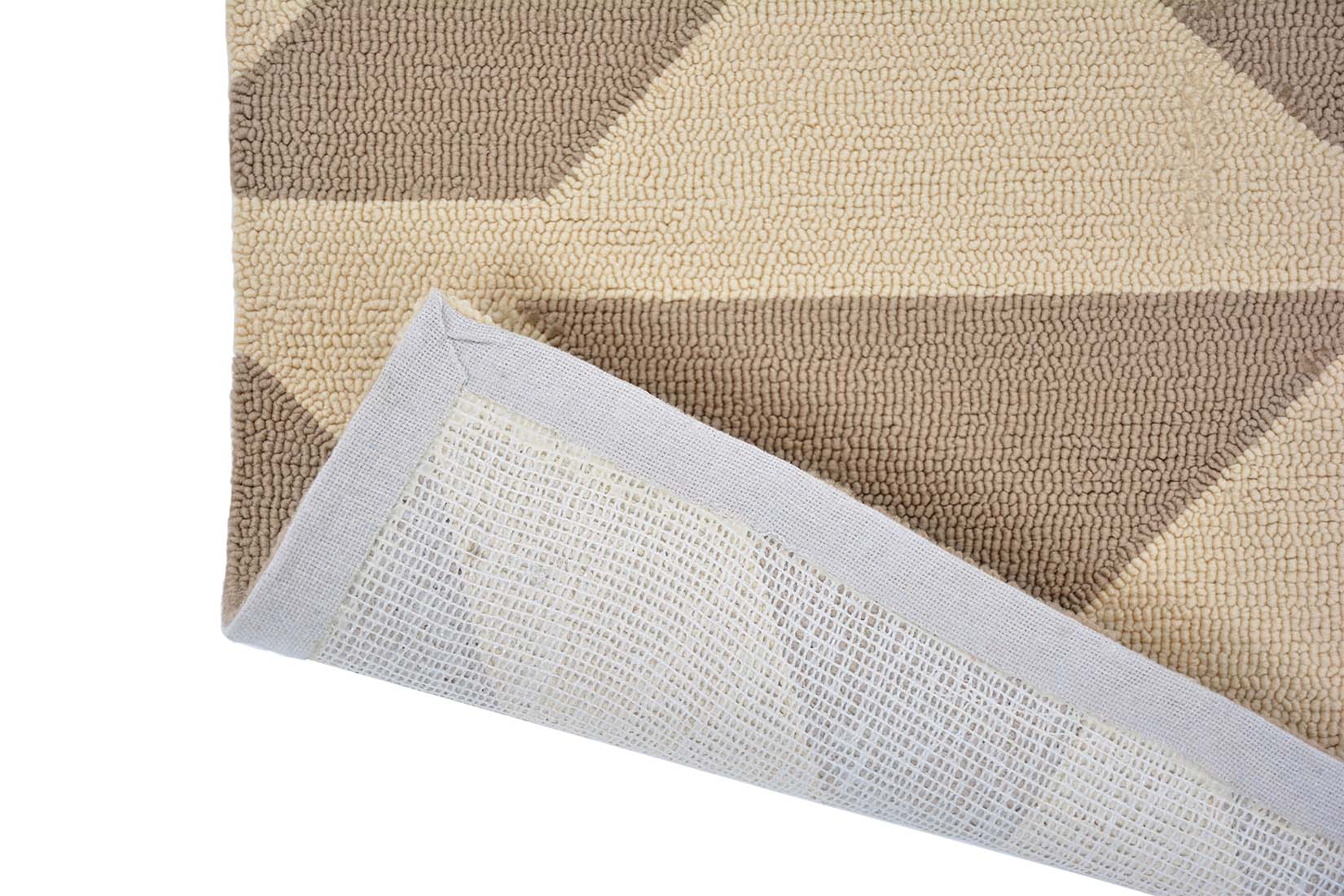 geometric indoor/outdoor rug in beige