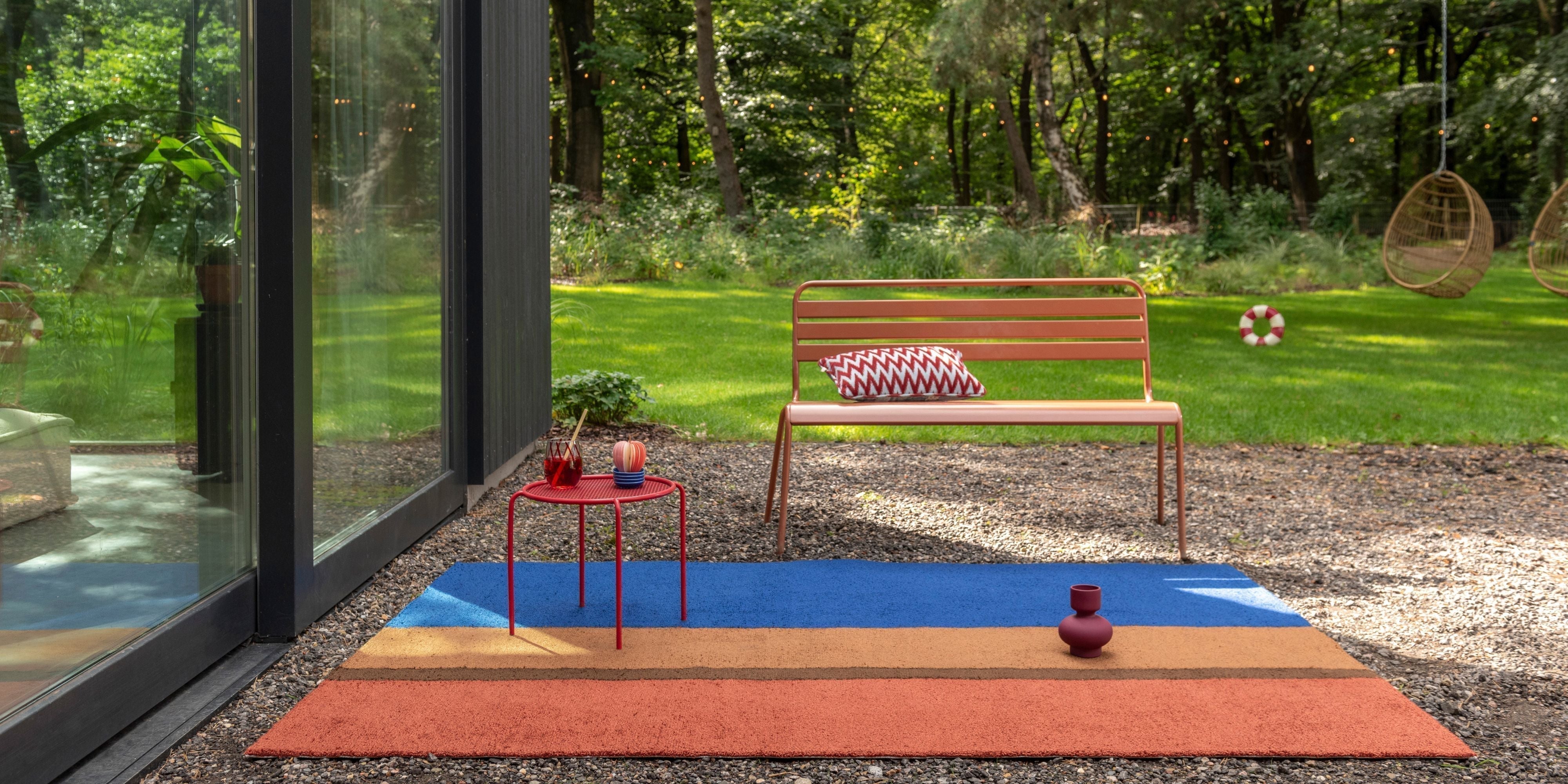 outdoor striped rug
