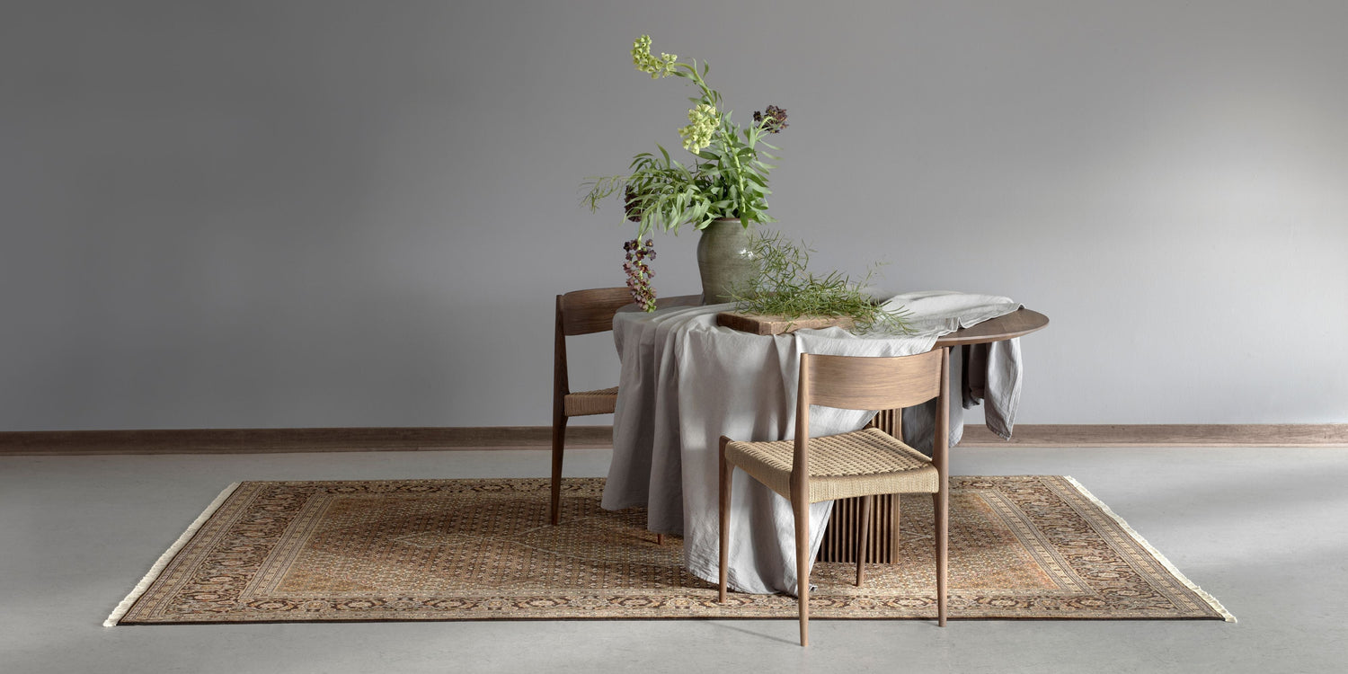 Dining Table Rugs – Our Expert Guide