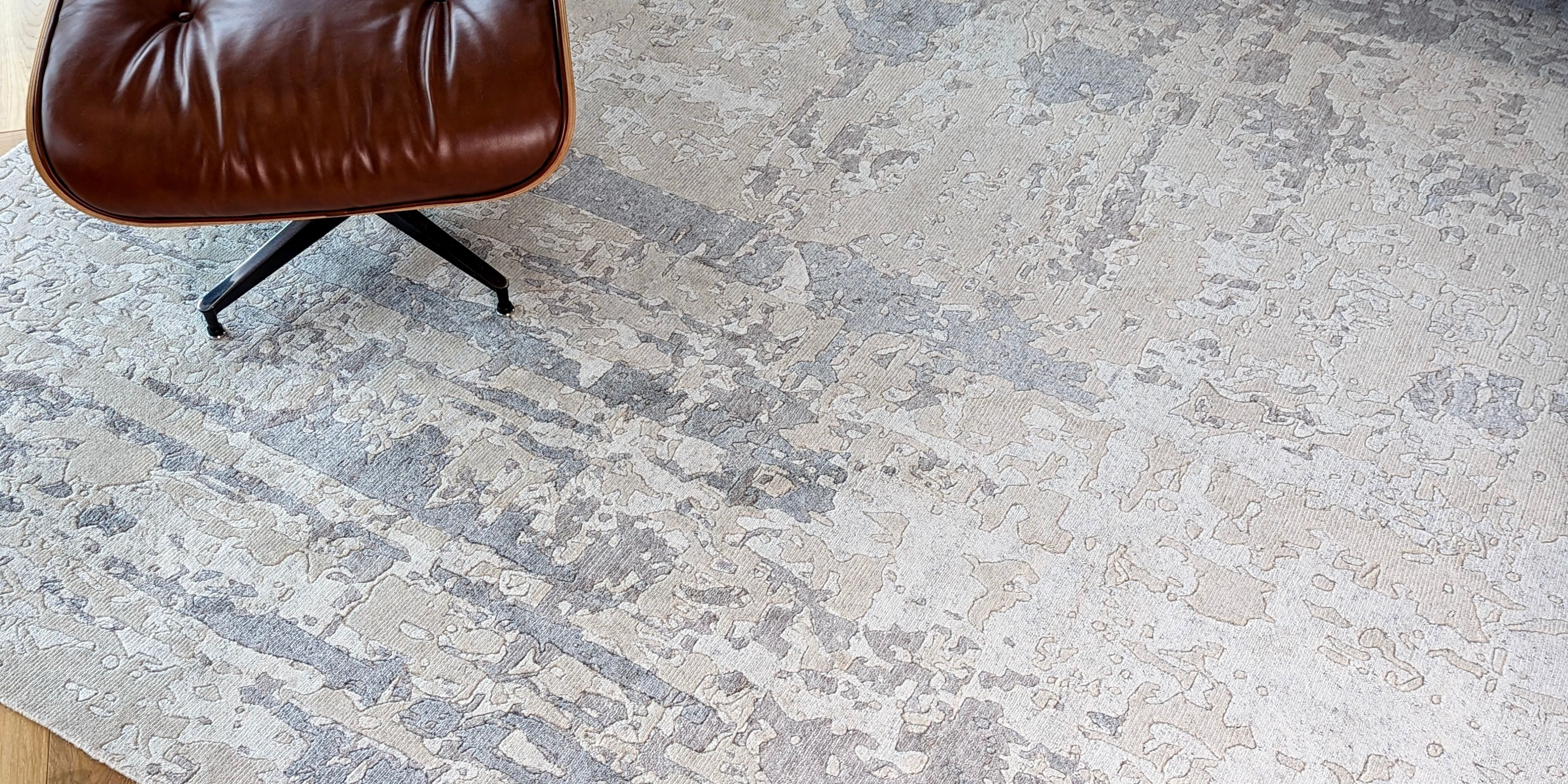 Luxury Minimalist Rugs