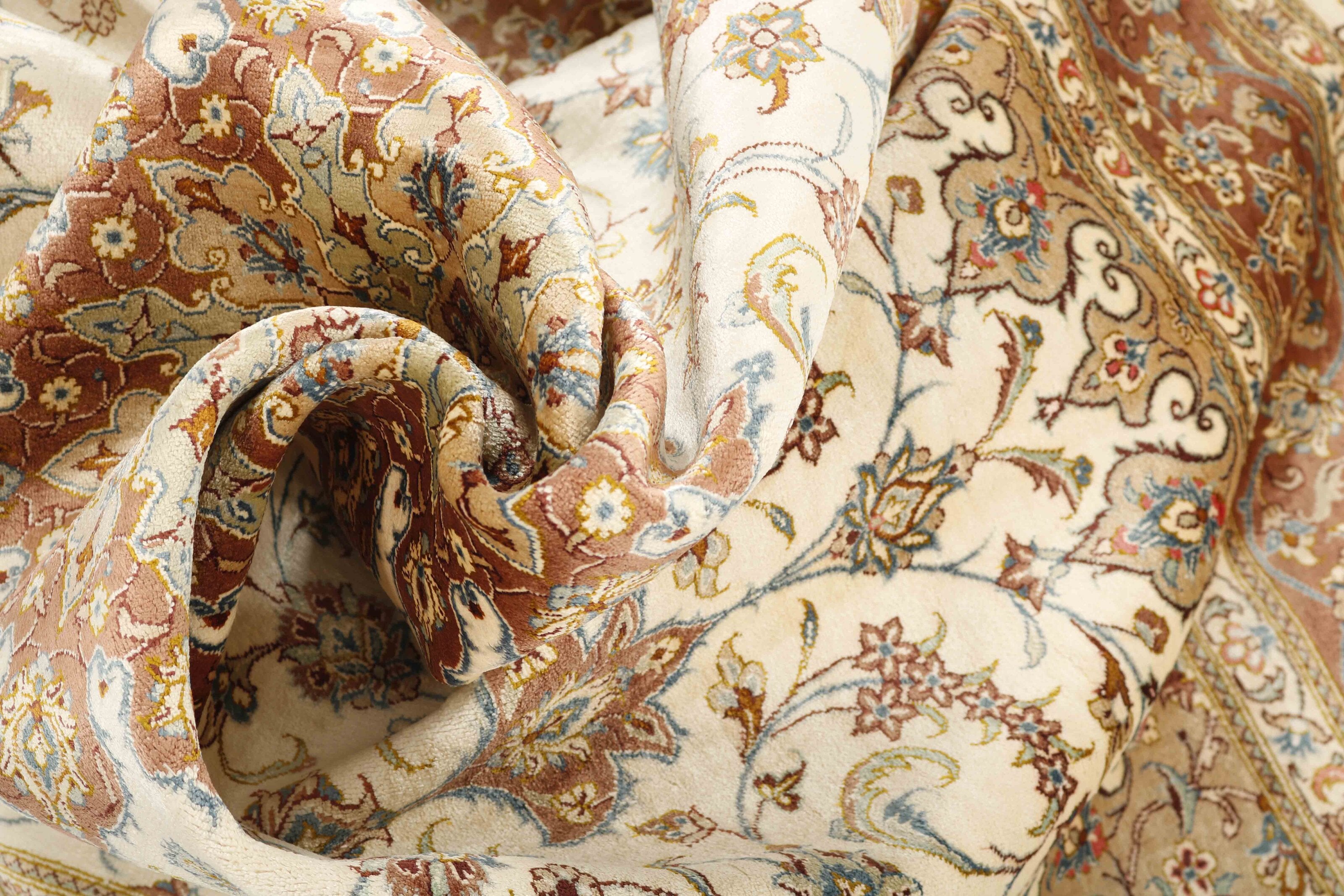 Ghom Silk 1259451