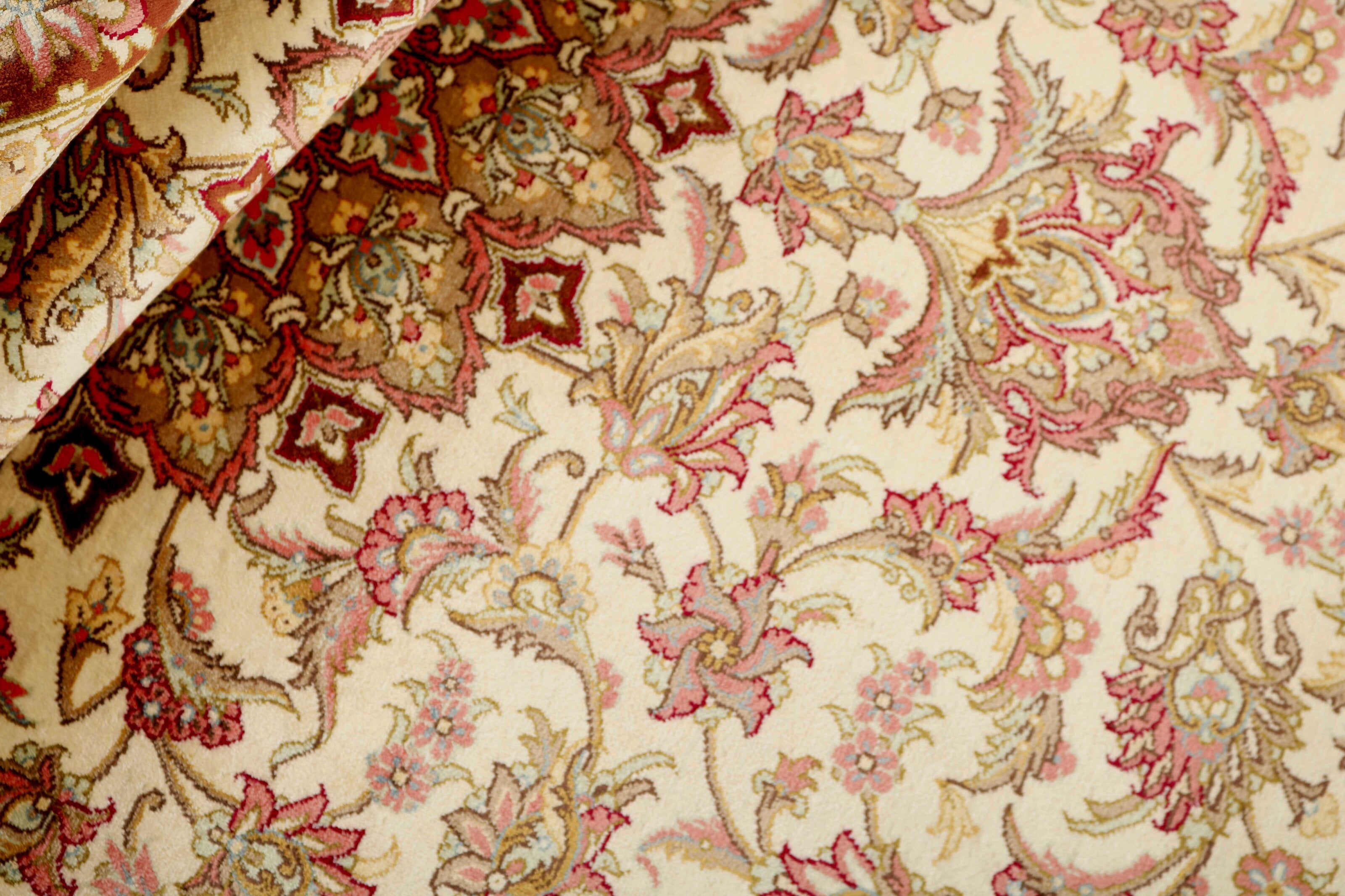Ghom Silk 1259479