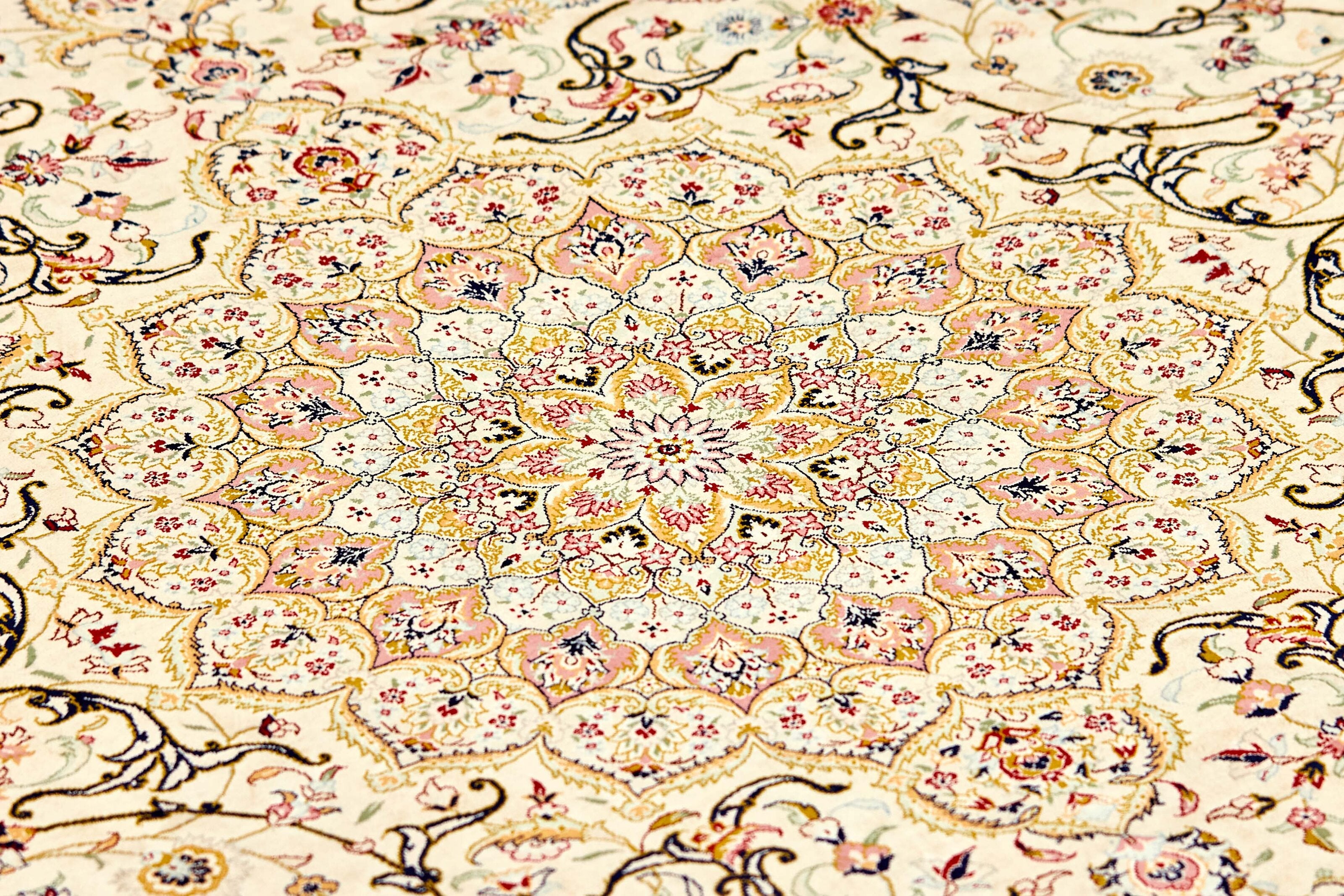 Ghom Silk 1259569