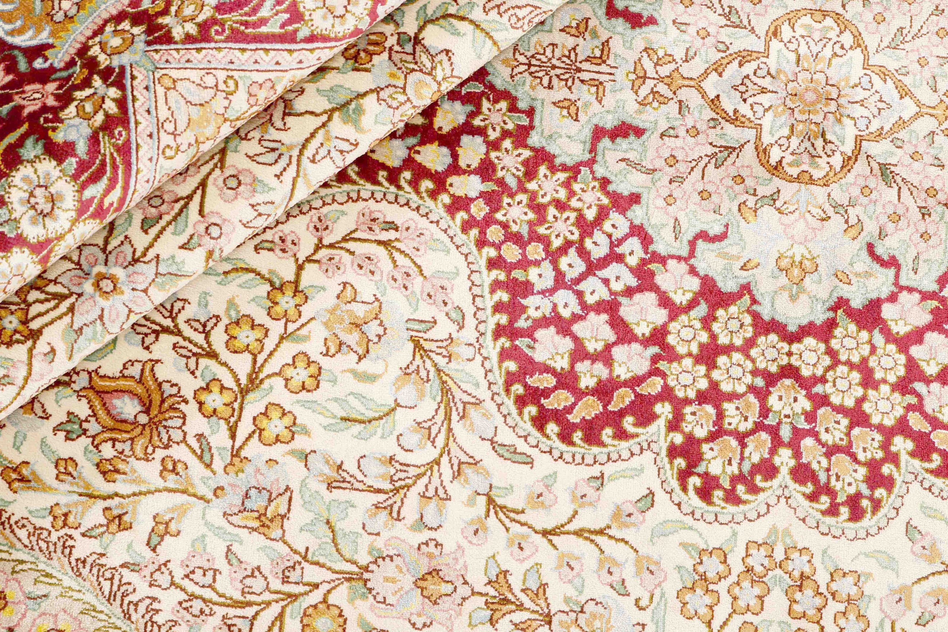Ghom Silk 1262518