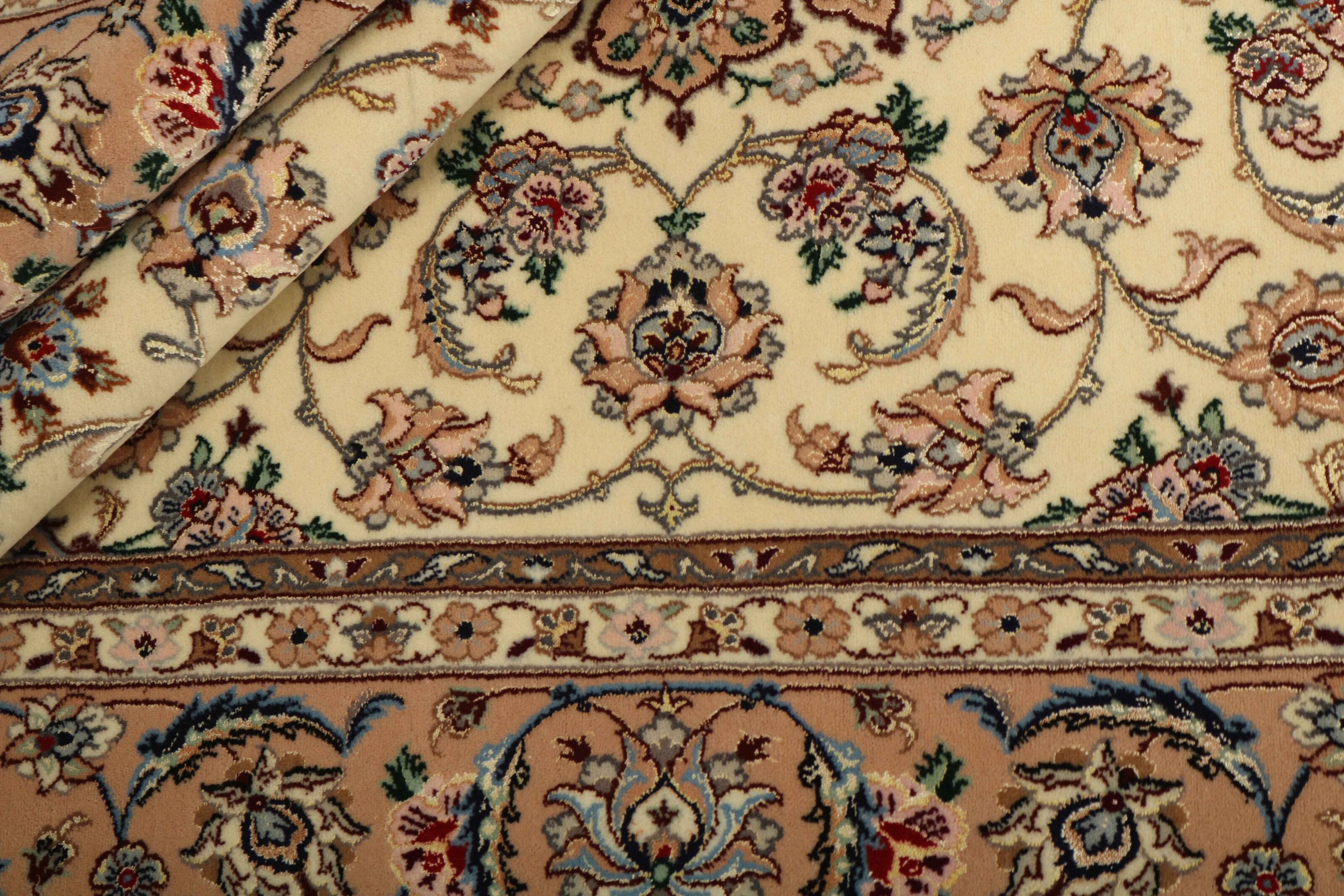 Isfahan 1418057