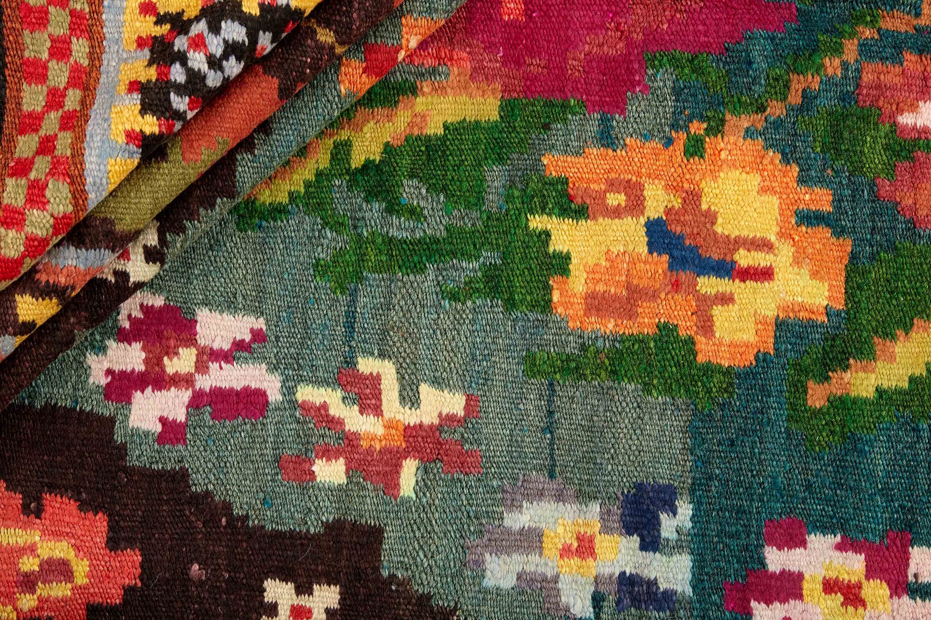 Rose Kilim Old