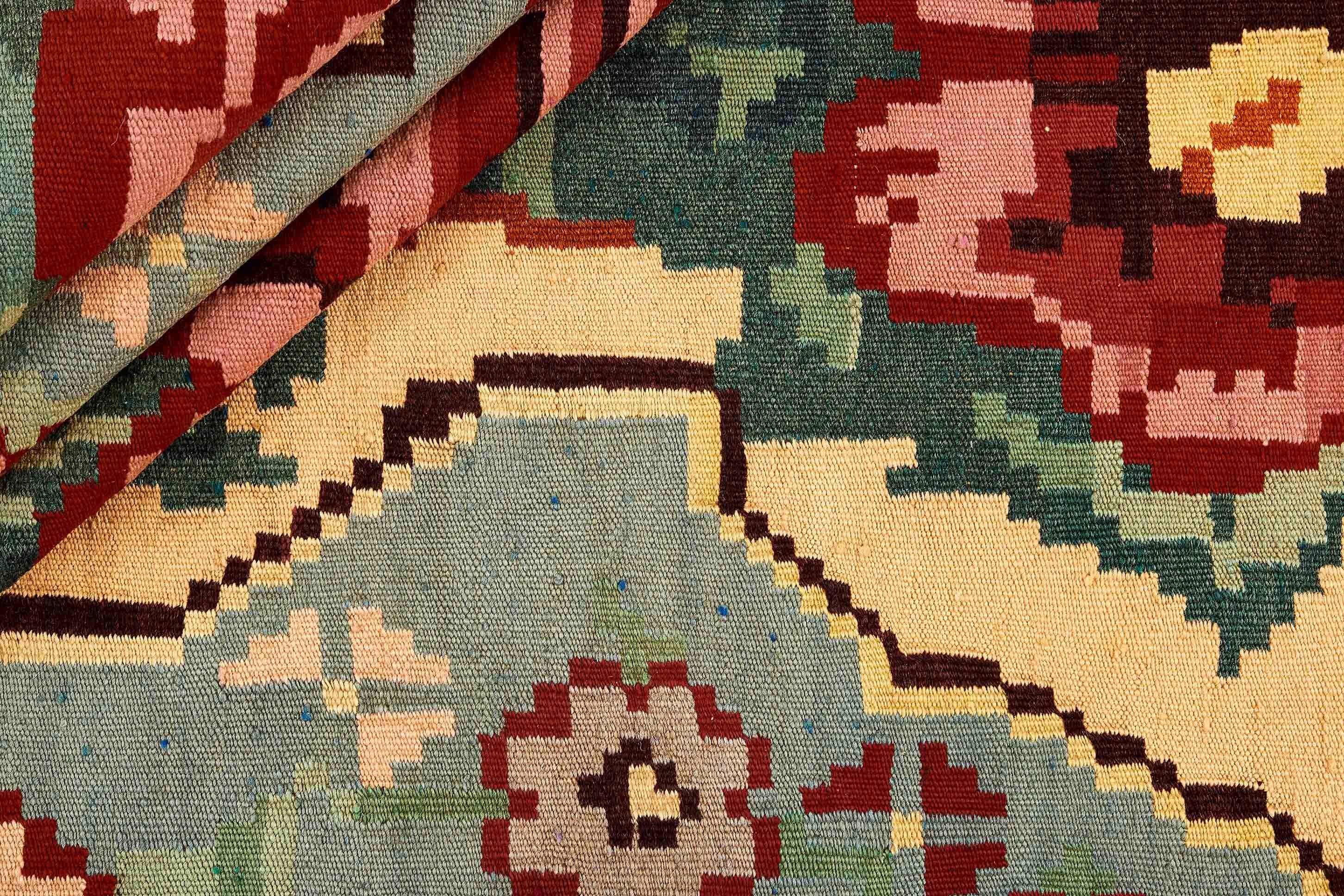 Rose Kilim Old