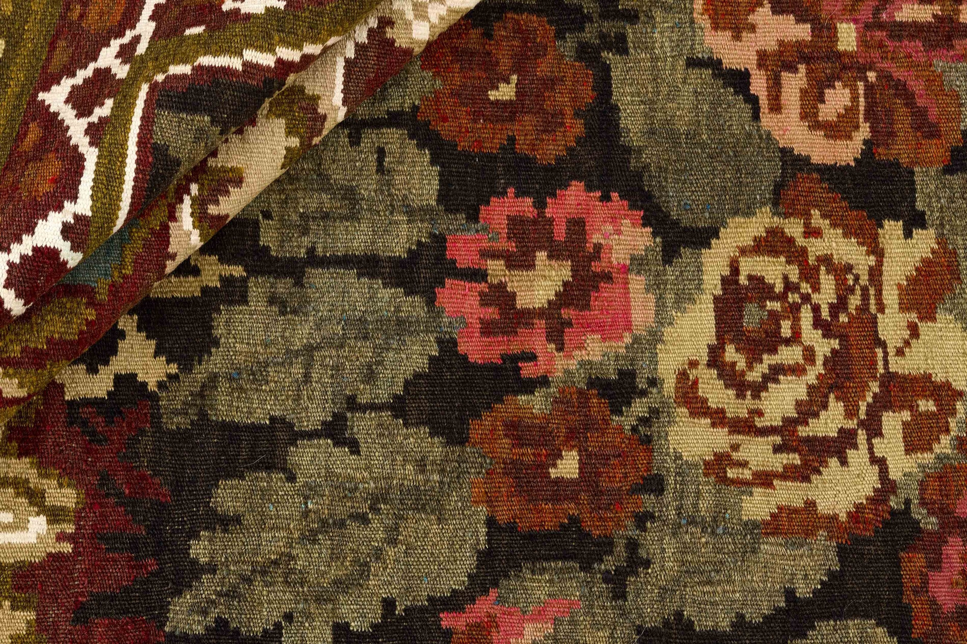 Rose Kilim Old 1483573