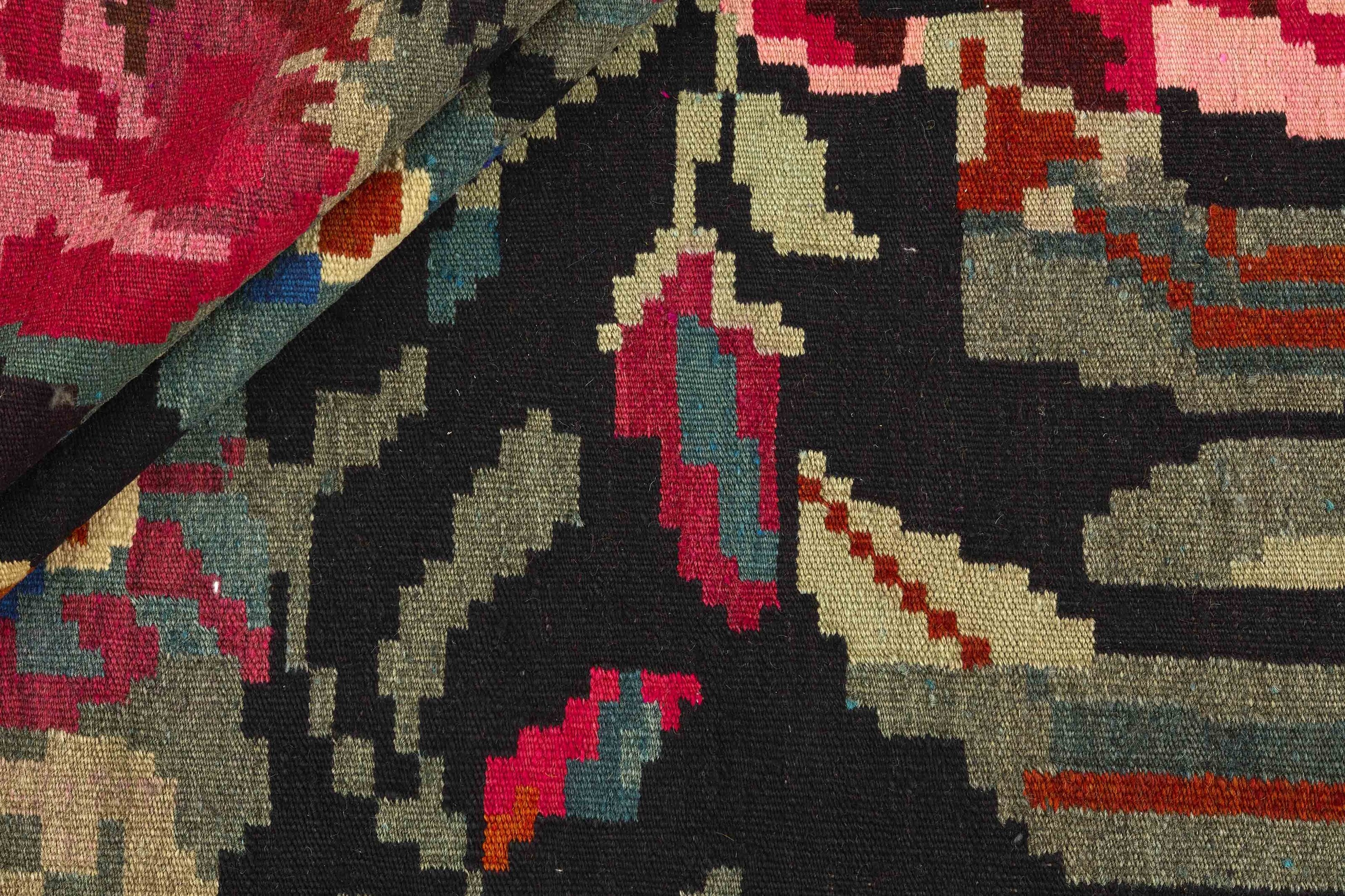 Rose Kilim Old 1483574