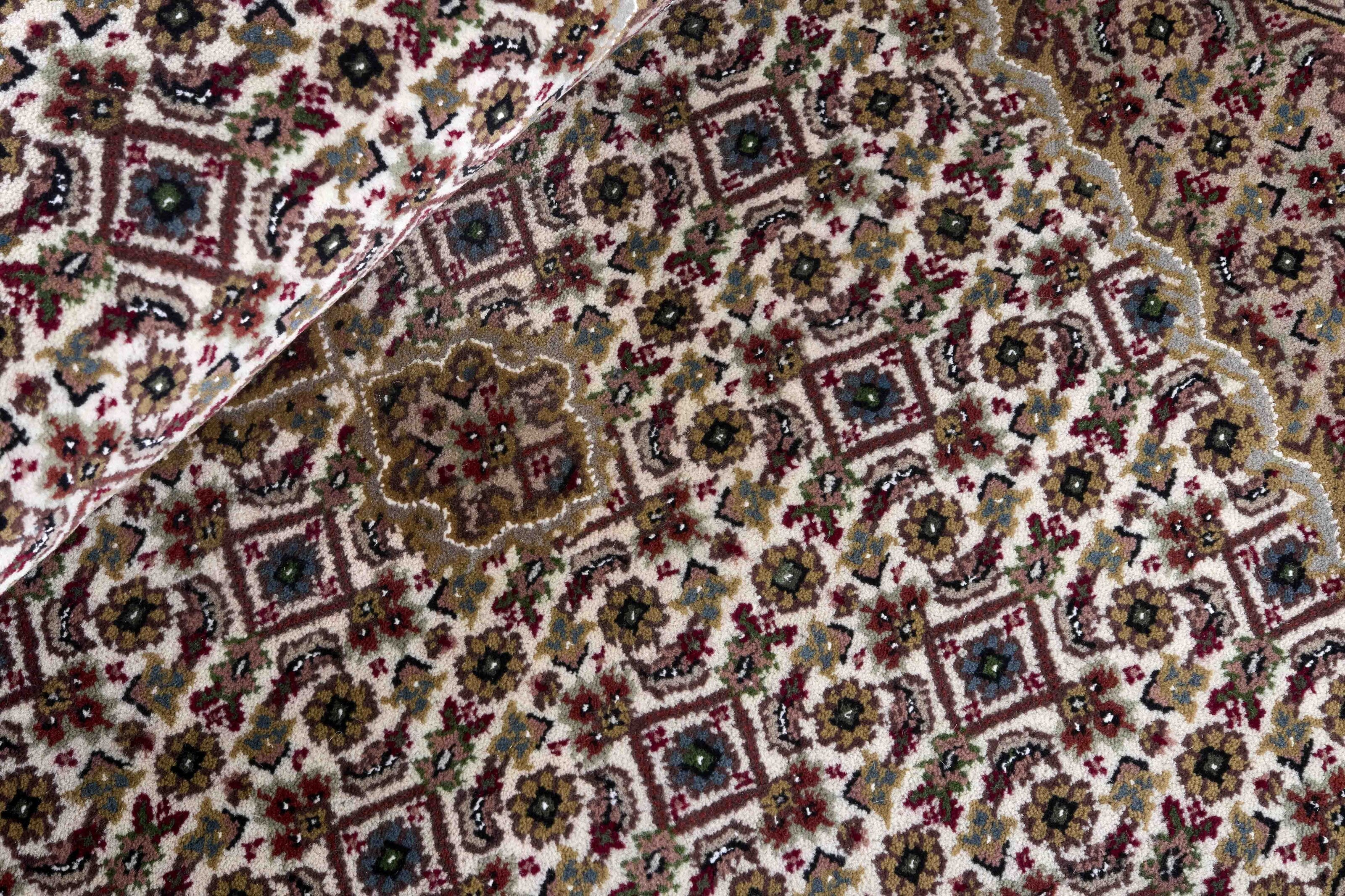 Tabriz Indi 1483606