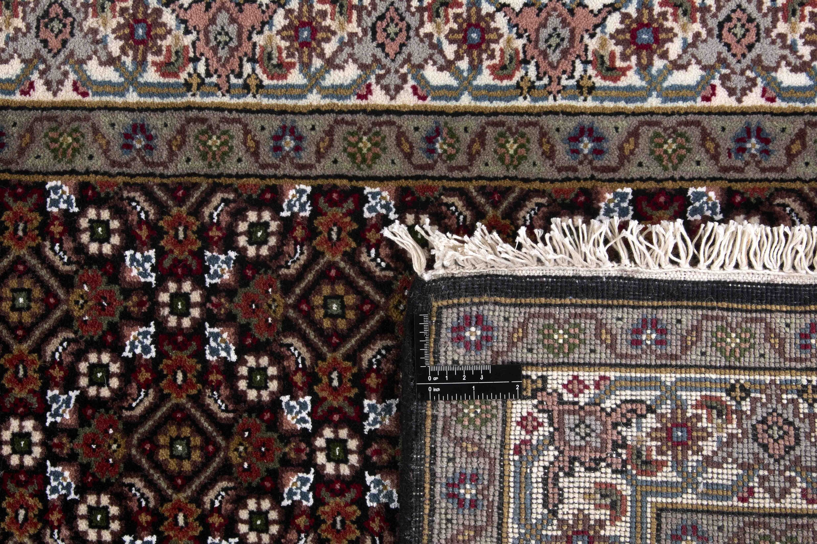 Tabriz Indi Runner 1483612
