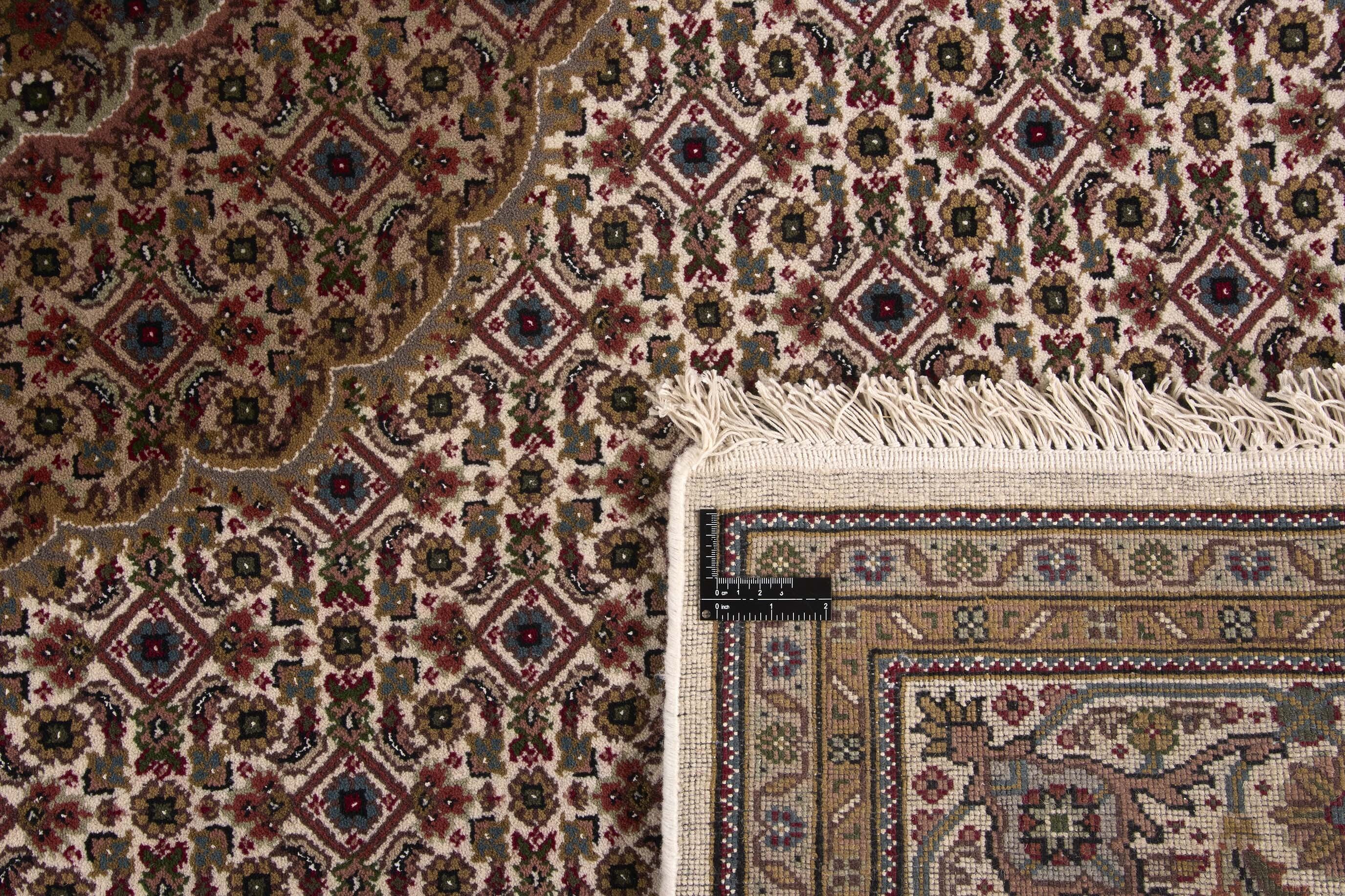 Tabriz Indi Square 1483737