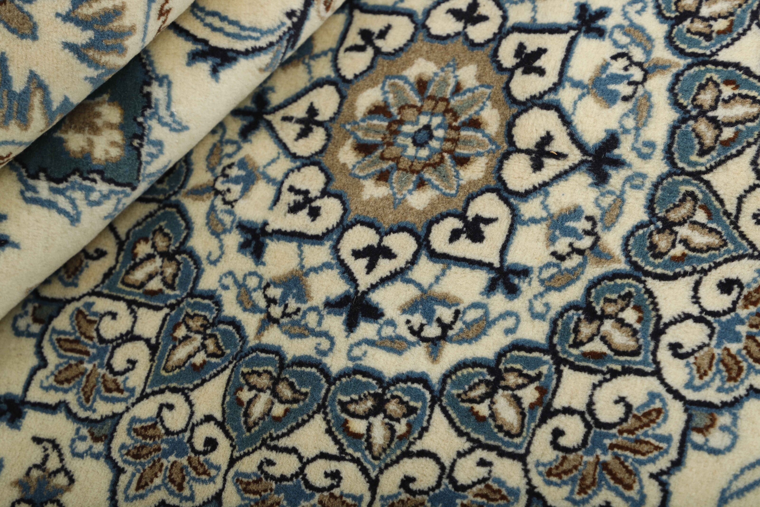 Nain Kashmar 1488188