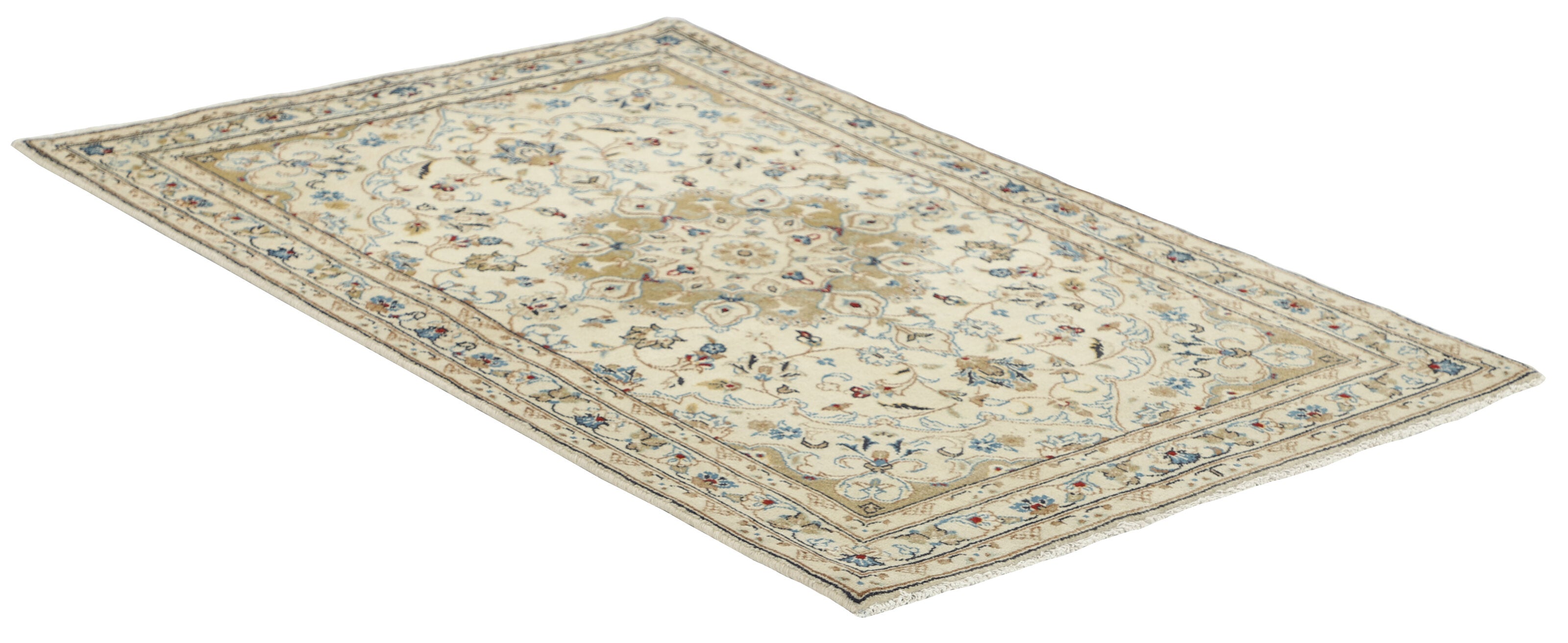 Traditional bordered Keshan rug with cream background
