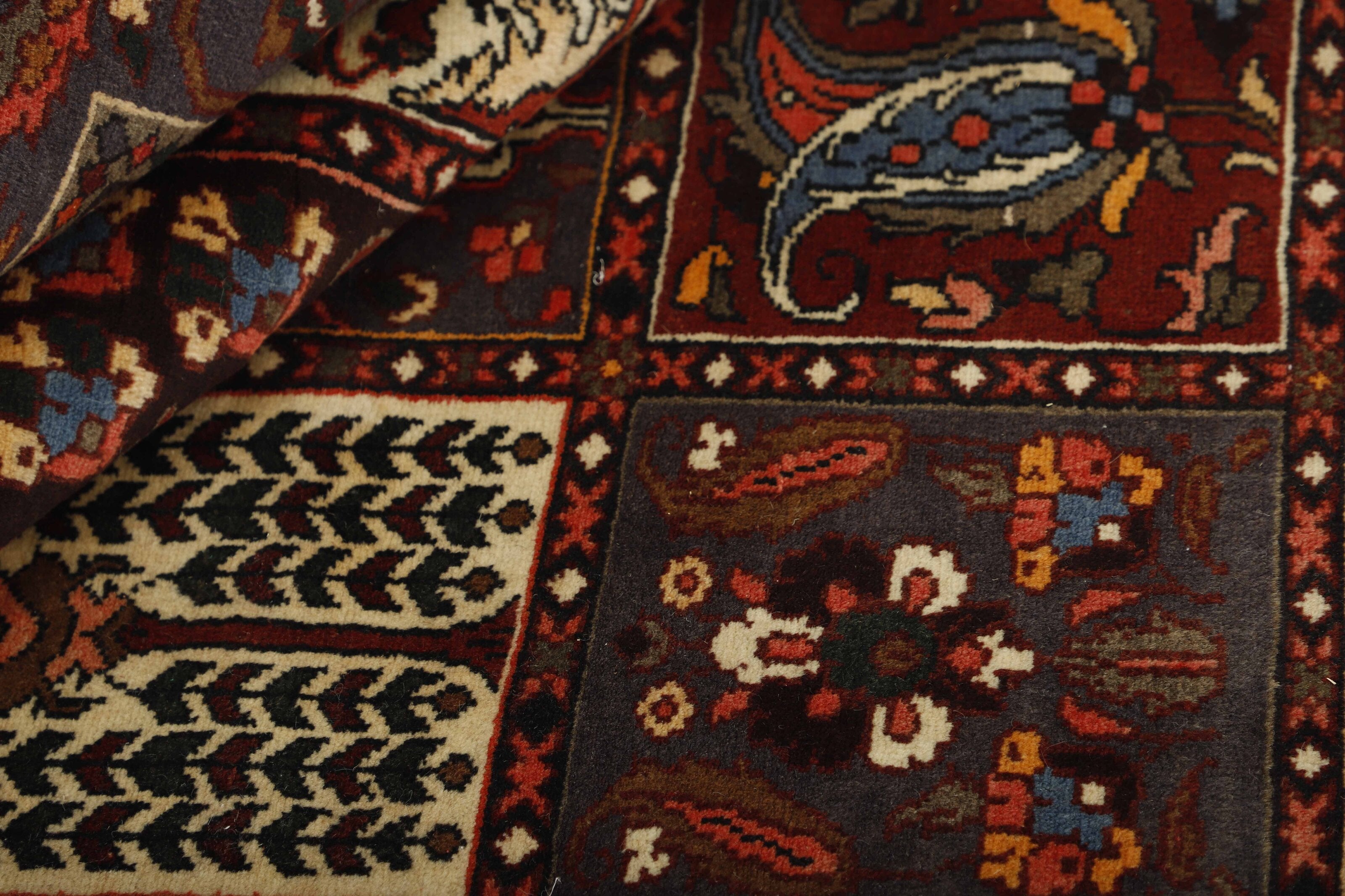 Bakhtiyar 1491738