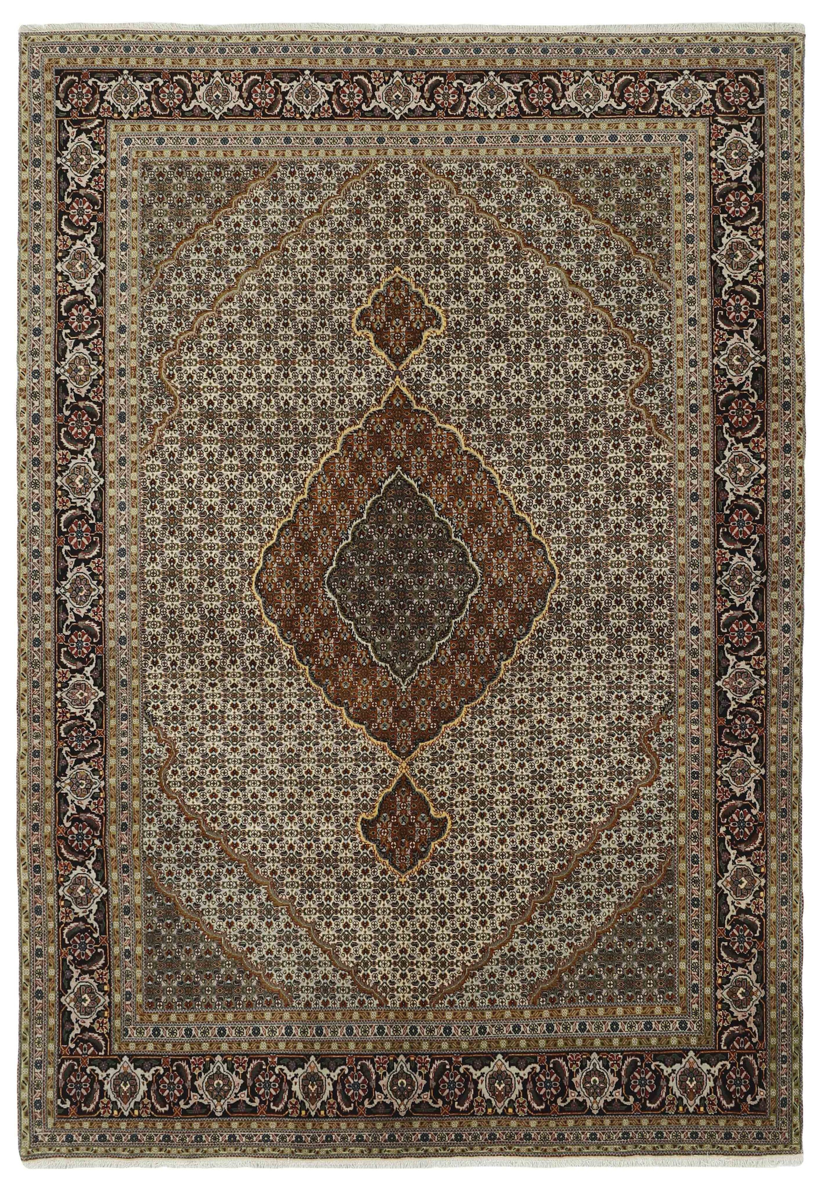 Tabriz 40 Mahi 1492985