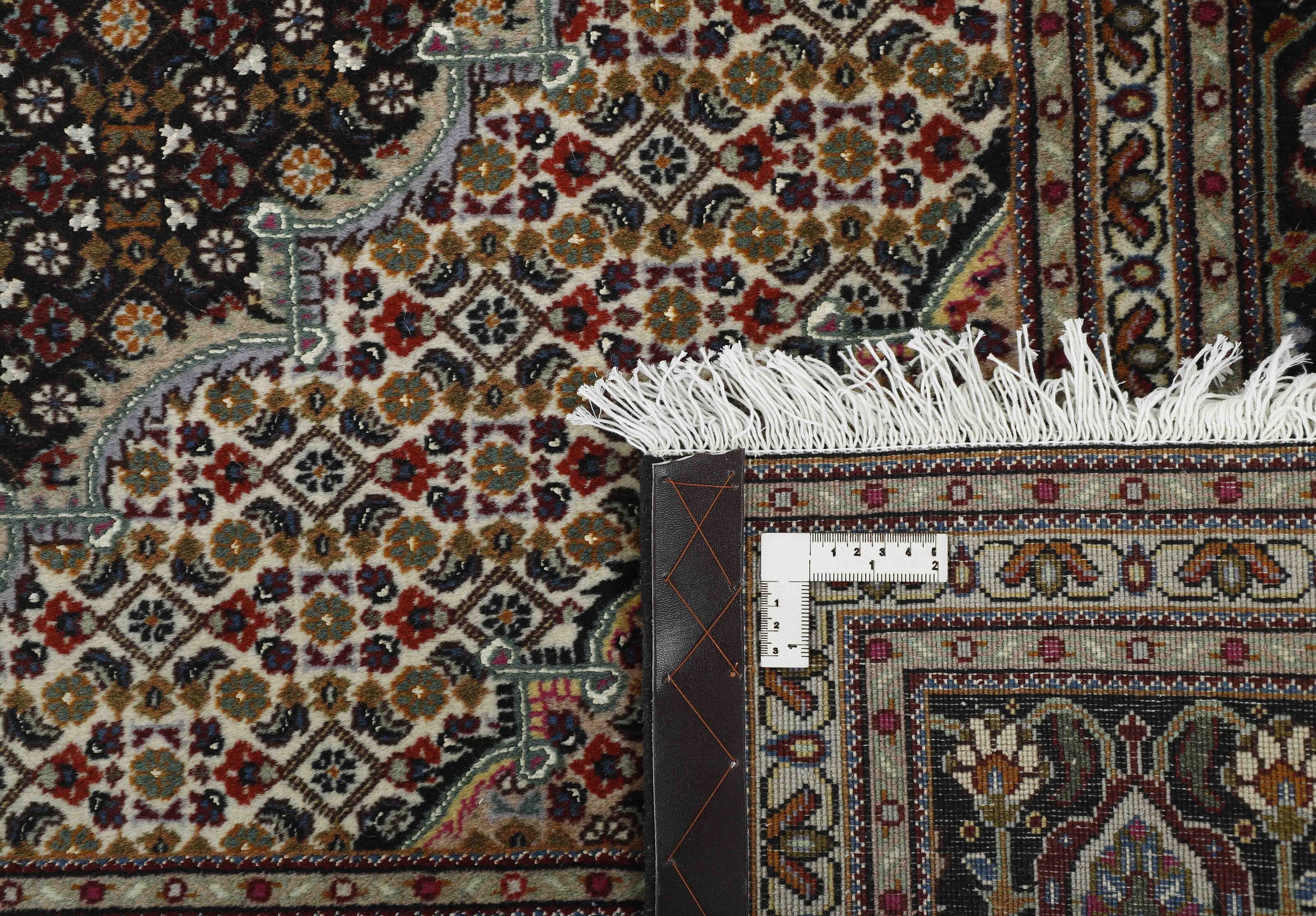 Tabriz 40 Mahi 1499312