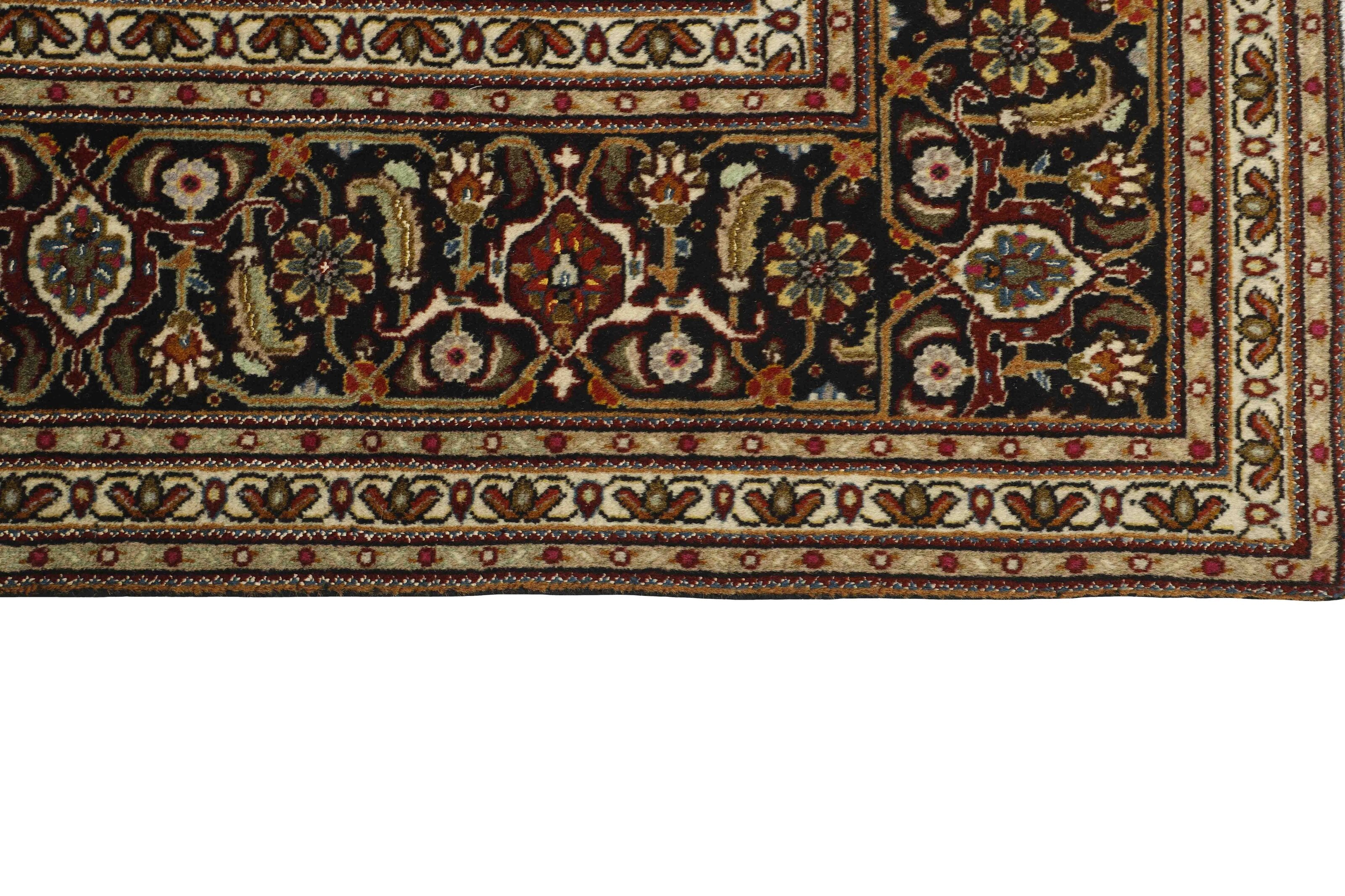 Tabriz 40 Mahi 1499312