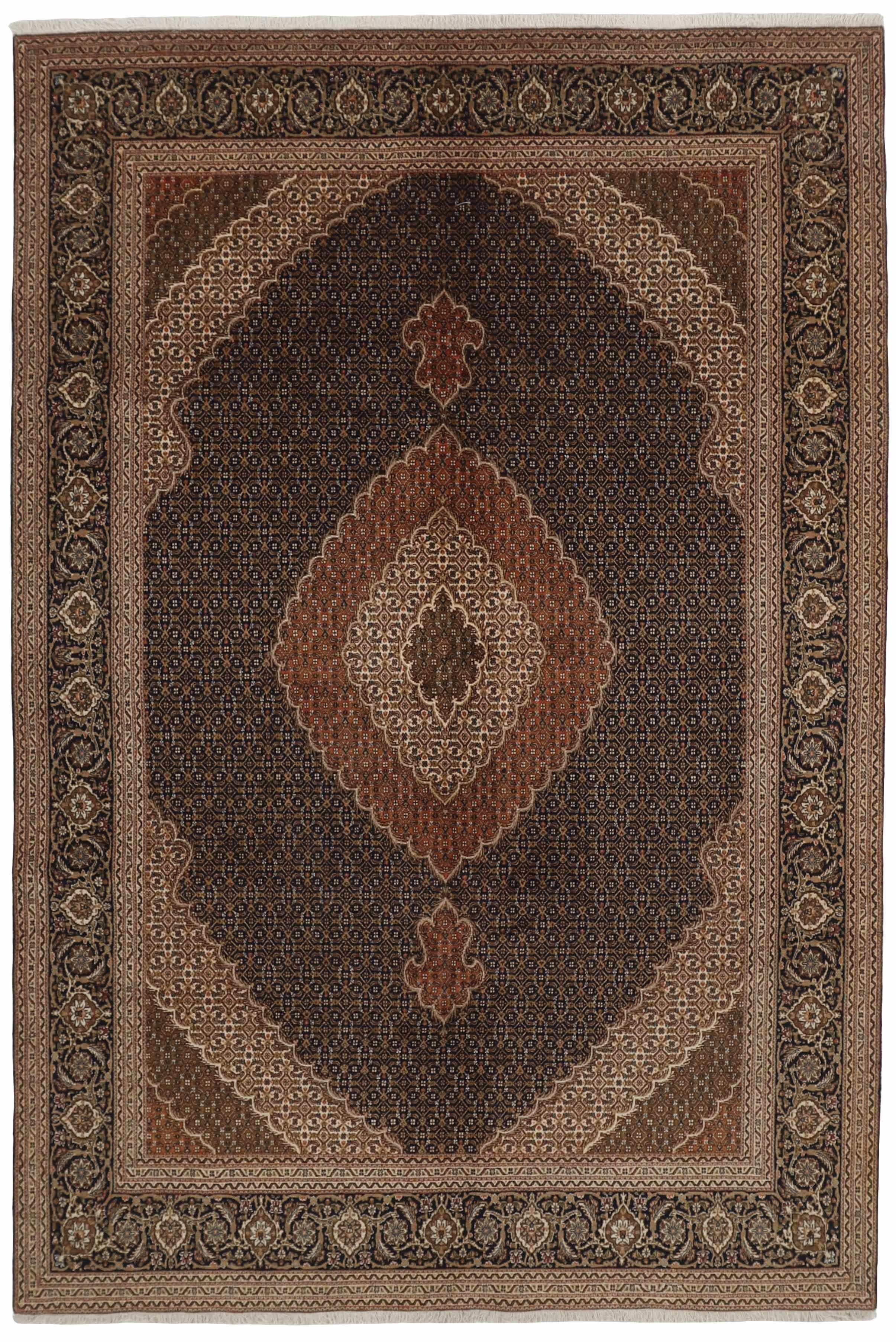 Tabriz 40 Mahi 1499330
