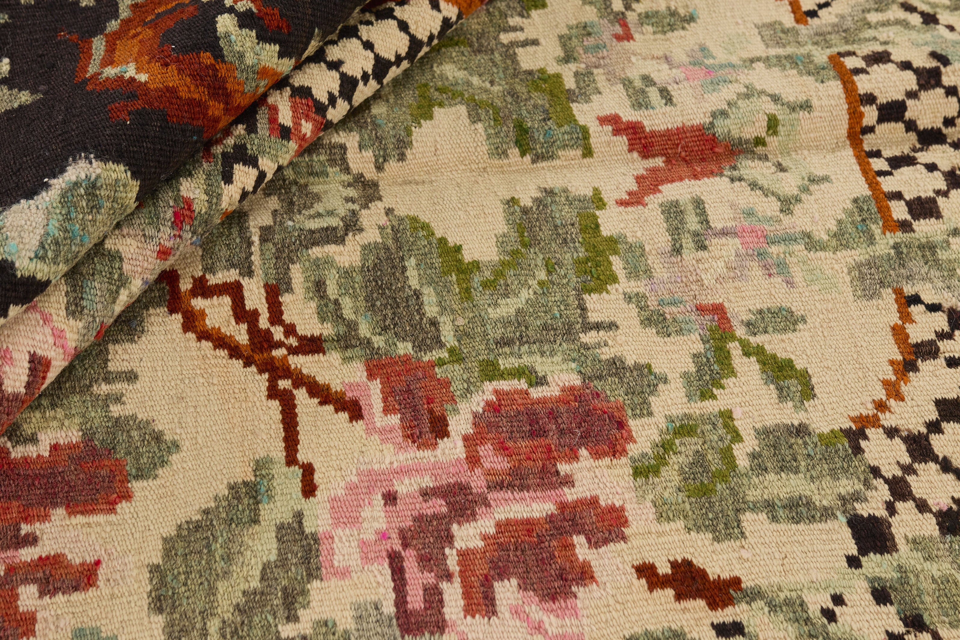 Rose Kilim Old 1512364