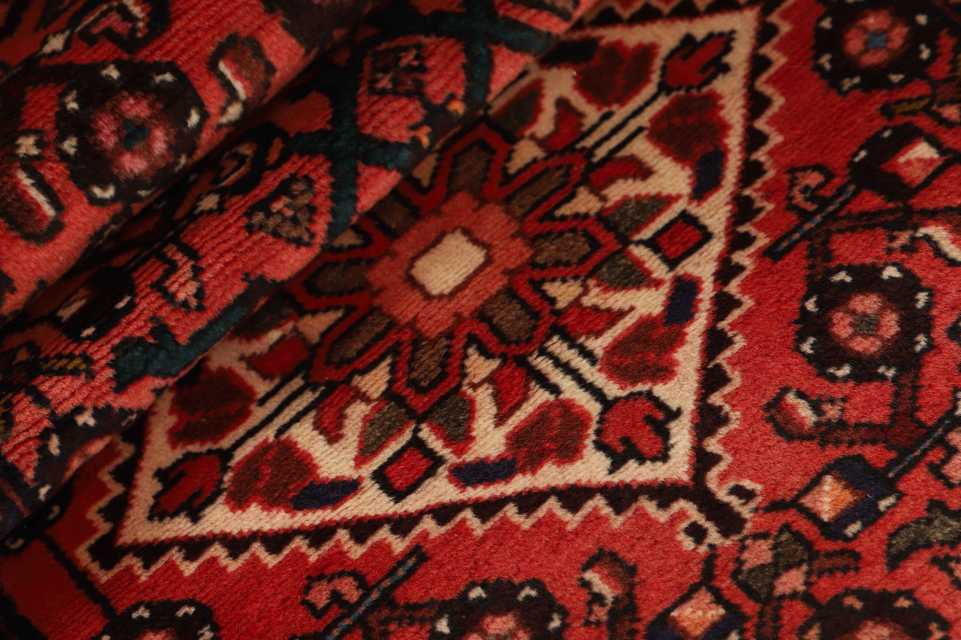 Hosseinabad Runner 1516239