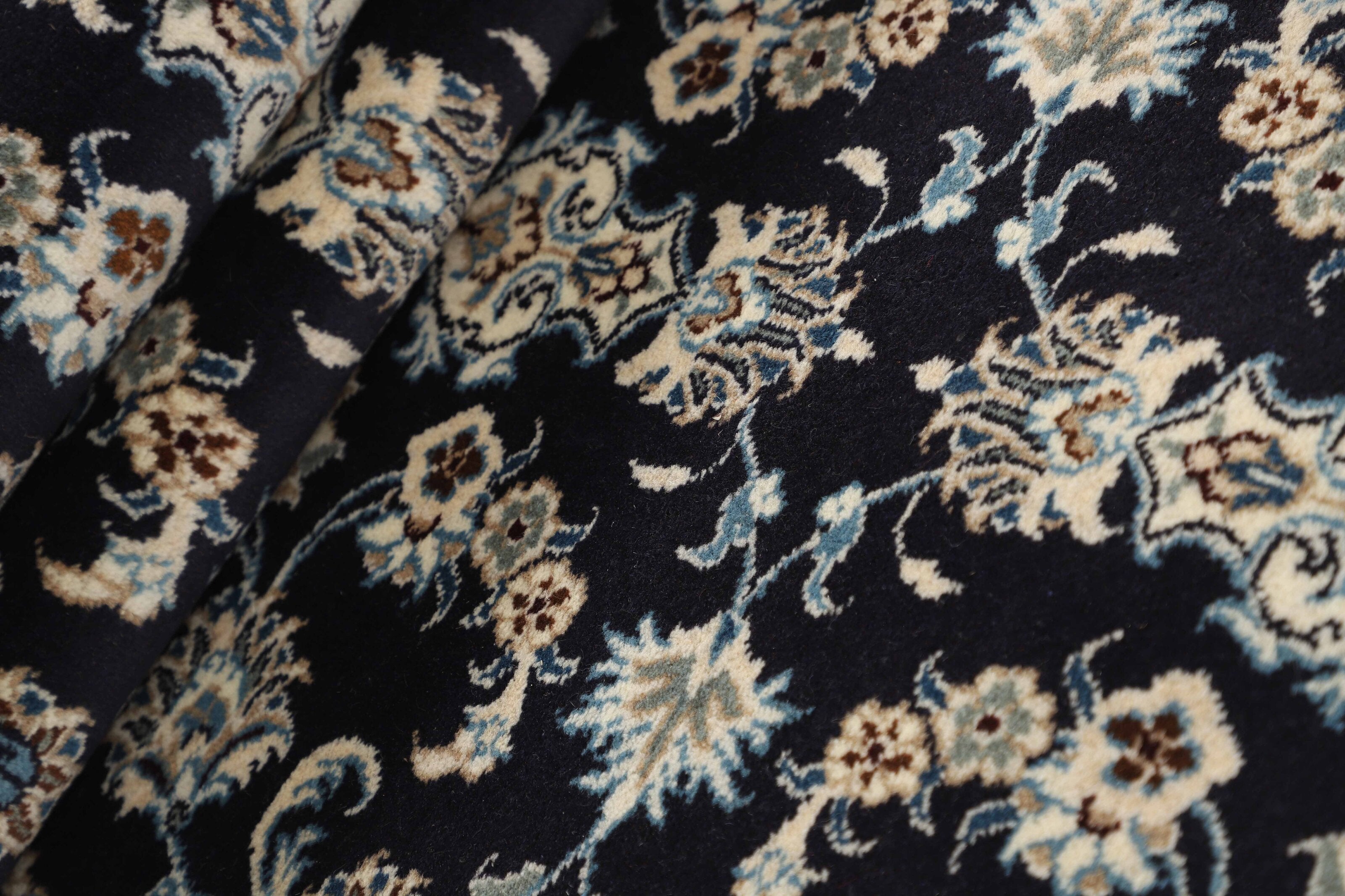 Nain Kashmar Runner 1519745