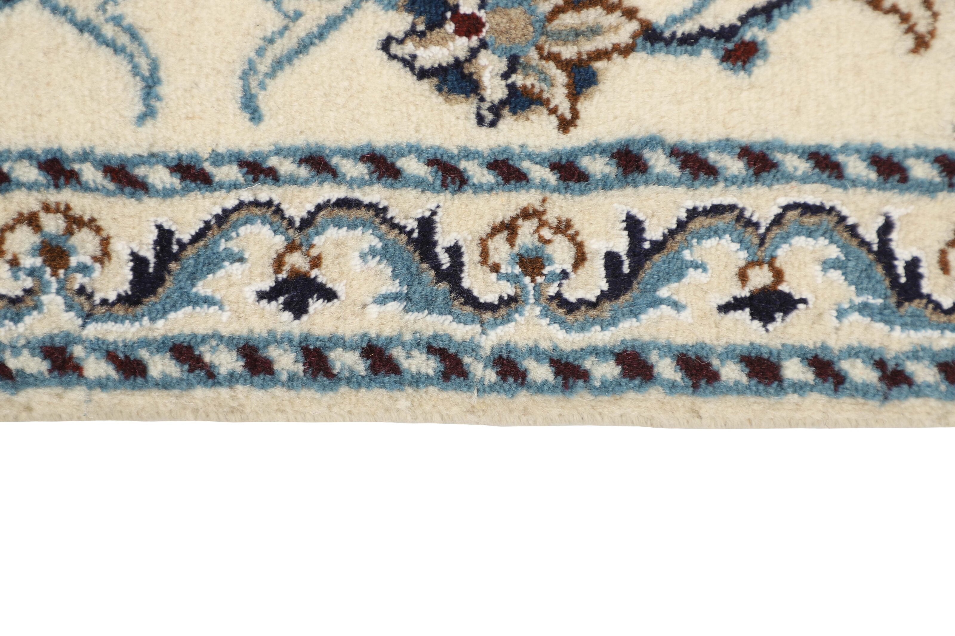 Nain Kashmar Runner 1519762