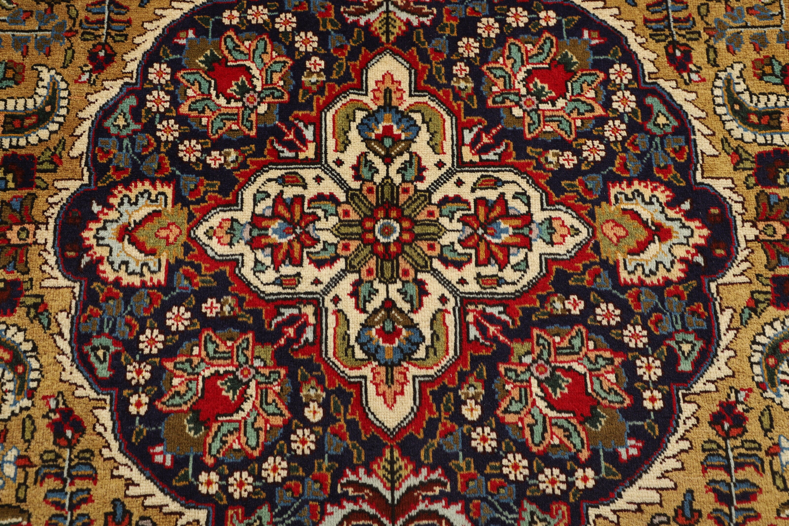 Tabriz 1519861