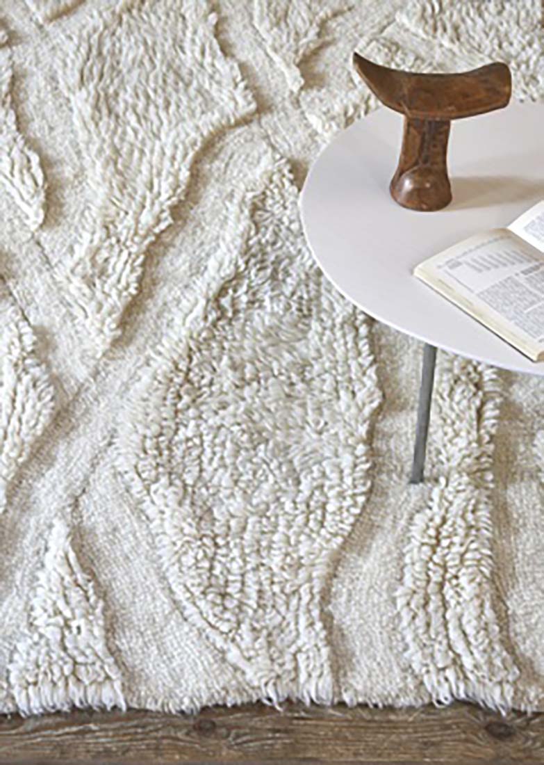 textured cream area rug
