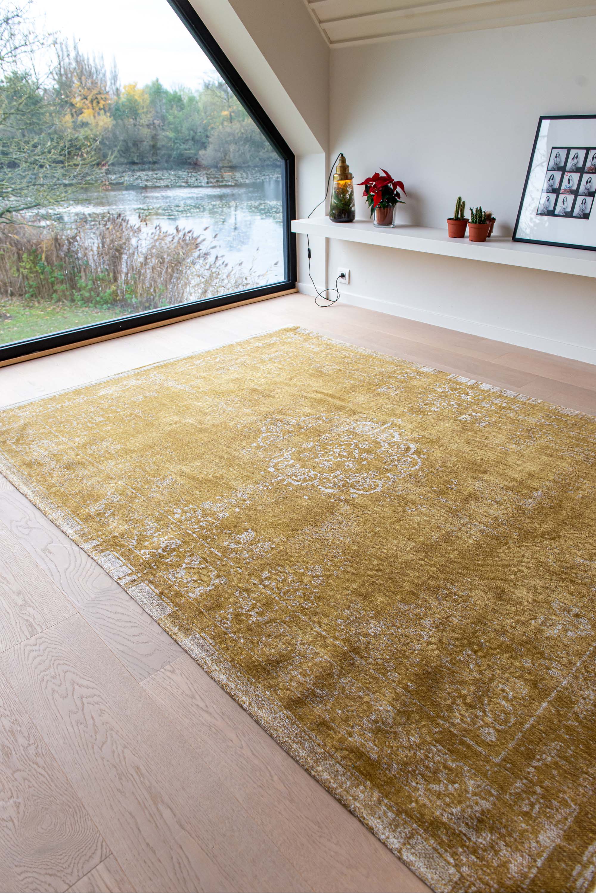 yellow vintage style rug