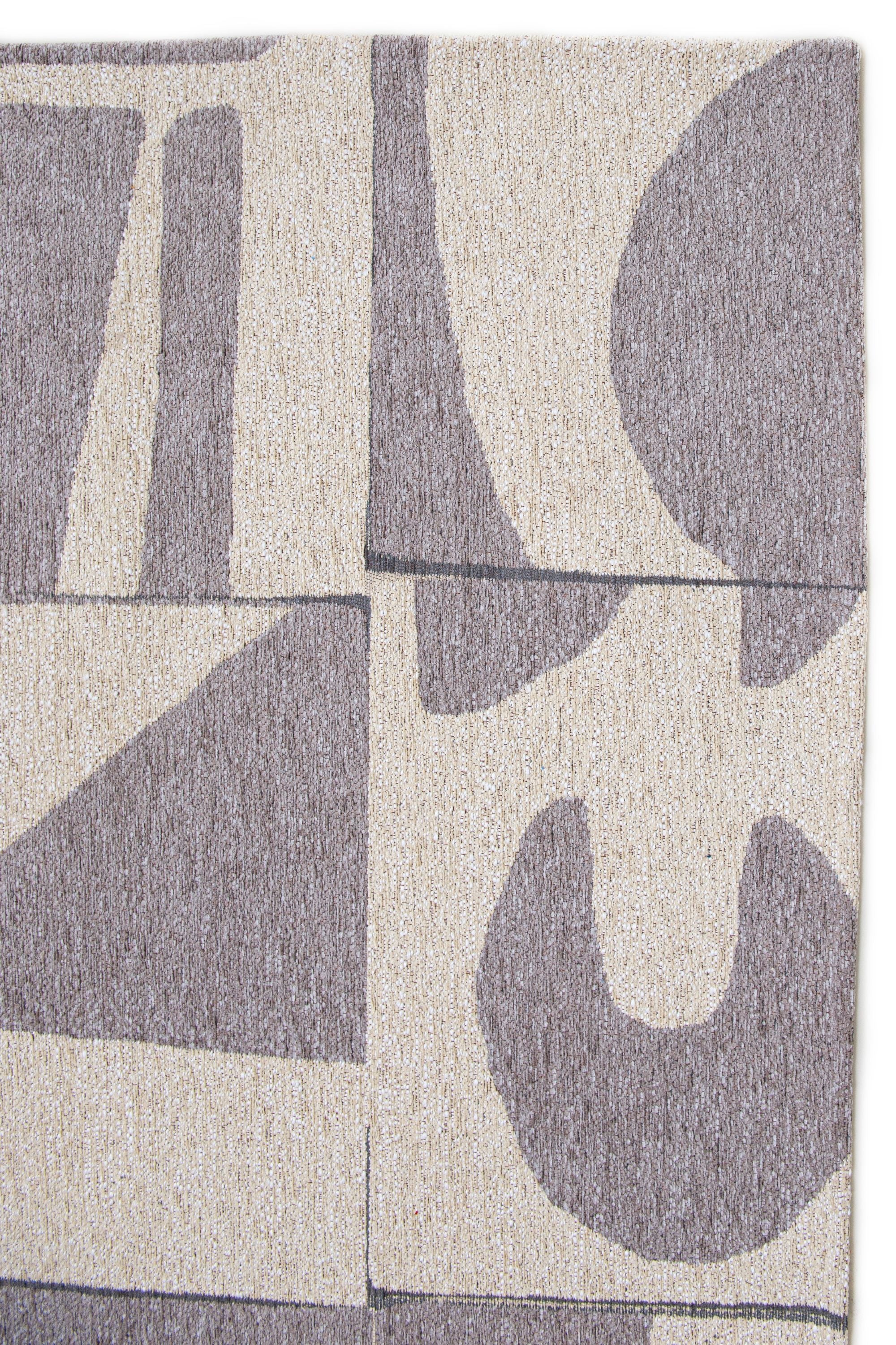 Modern abstract runner rug with grey patchwork pattern