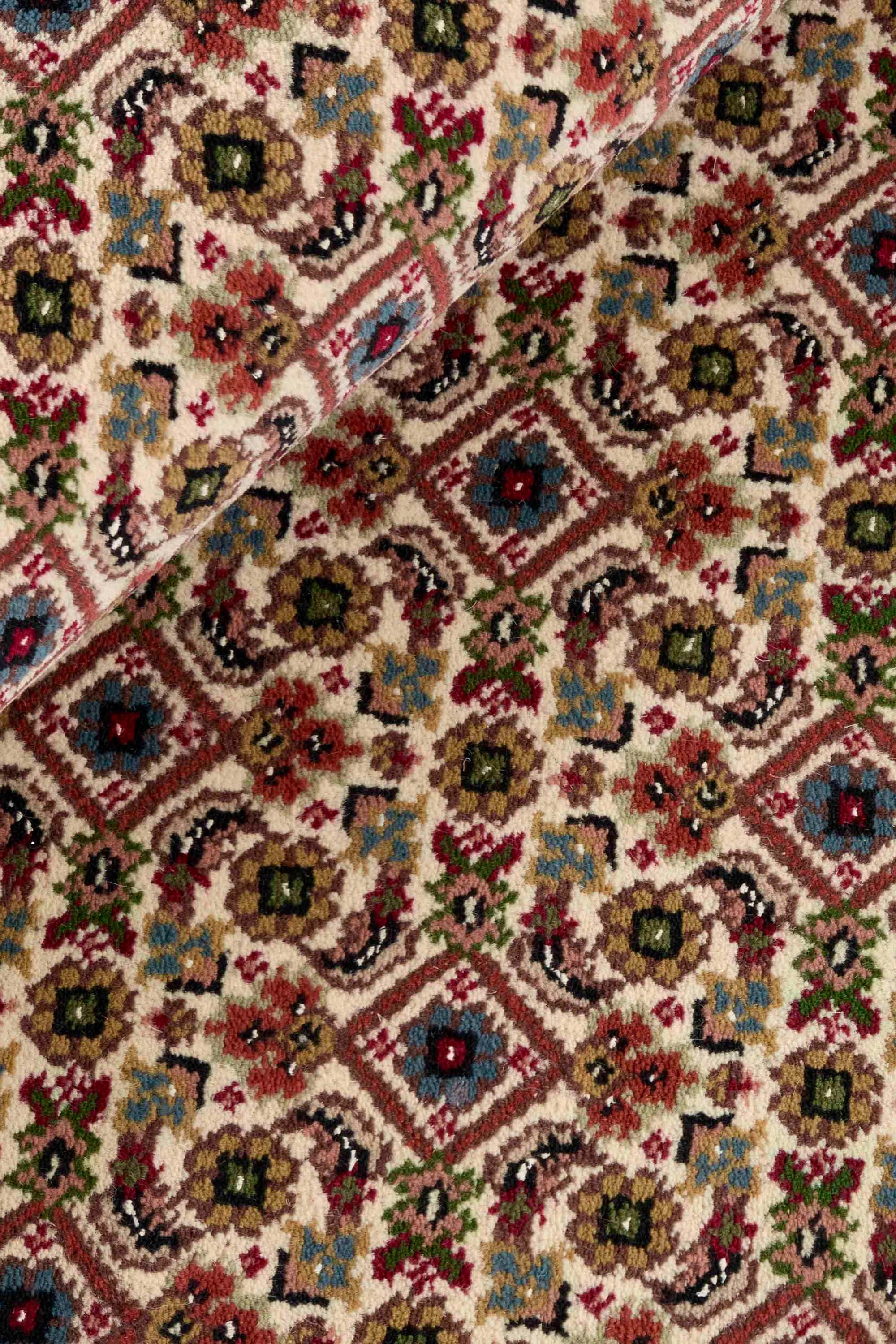 Traditional Luxury Tabriz Rug in brown and red