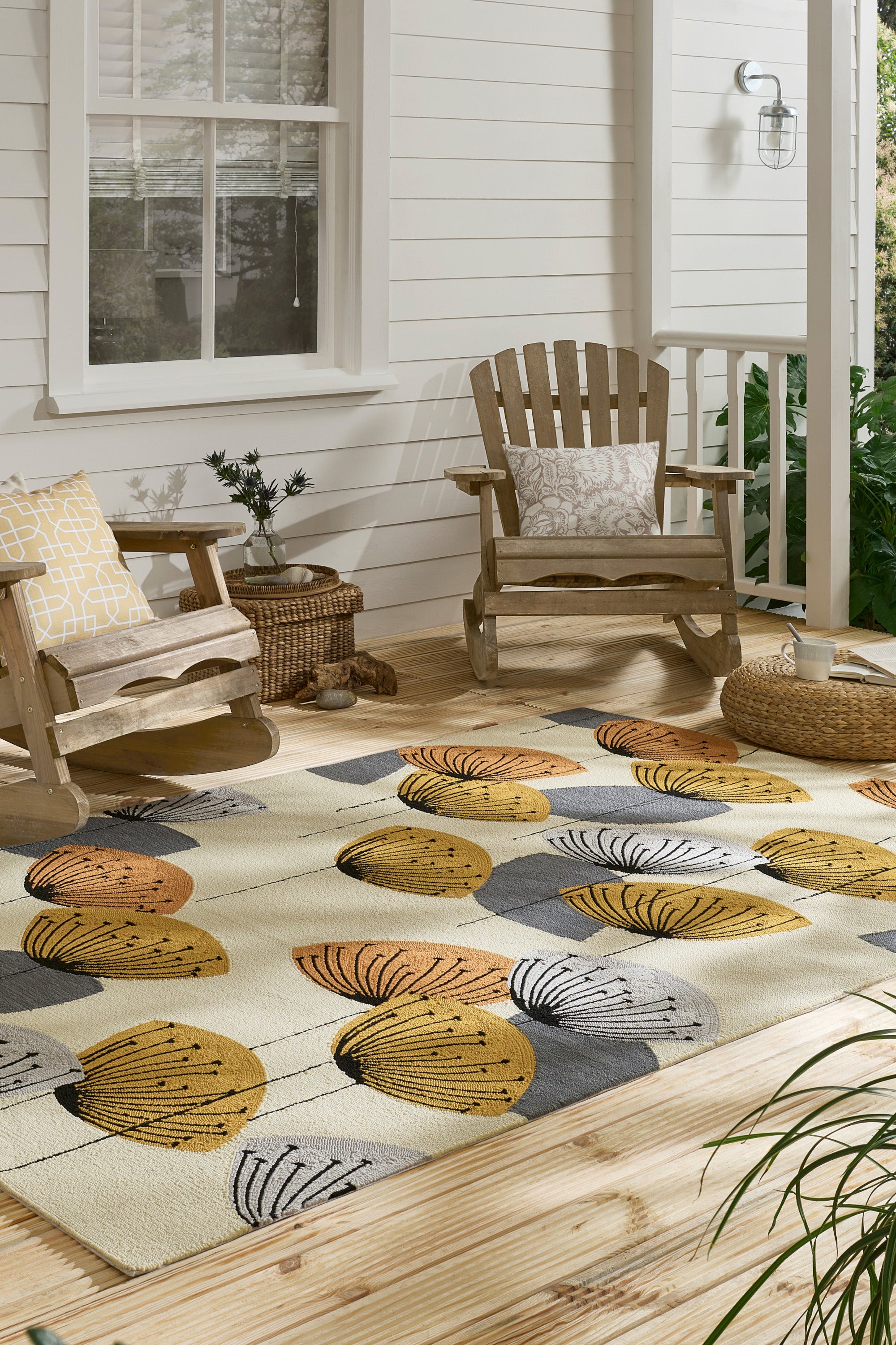Modern multicolour outdoor rug with dandelion motif