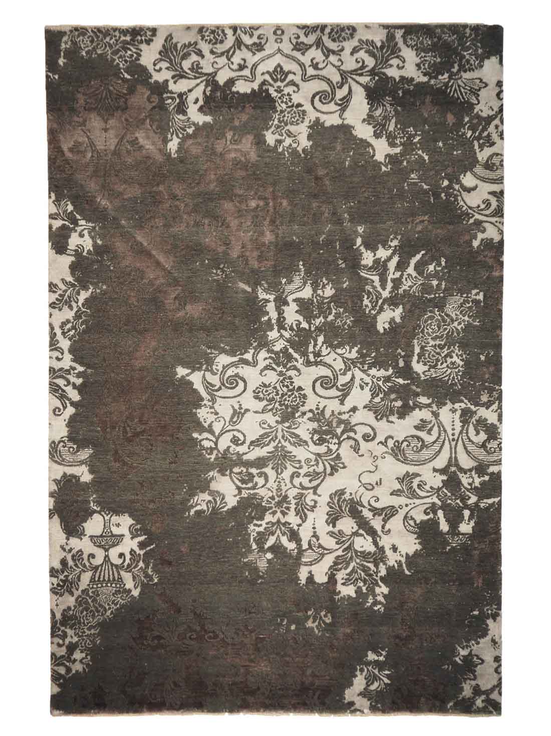 Authentic oriental rug with a damask pattern in beige and brown