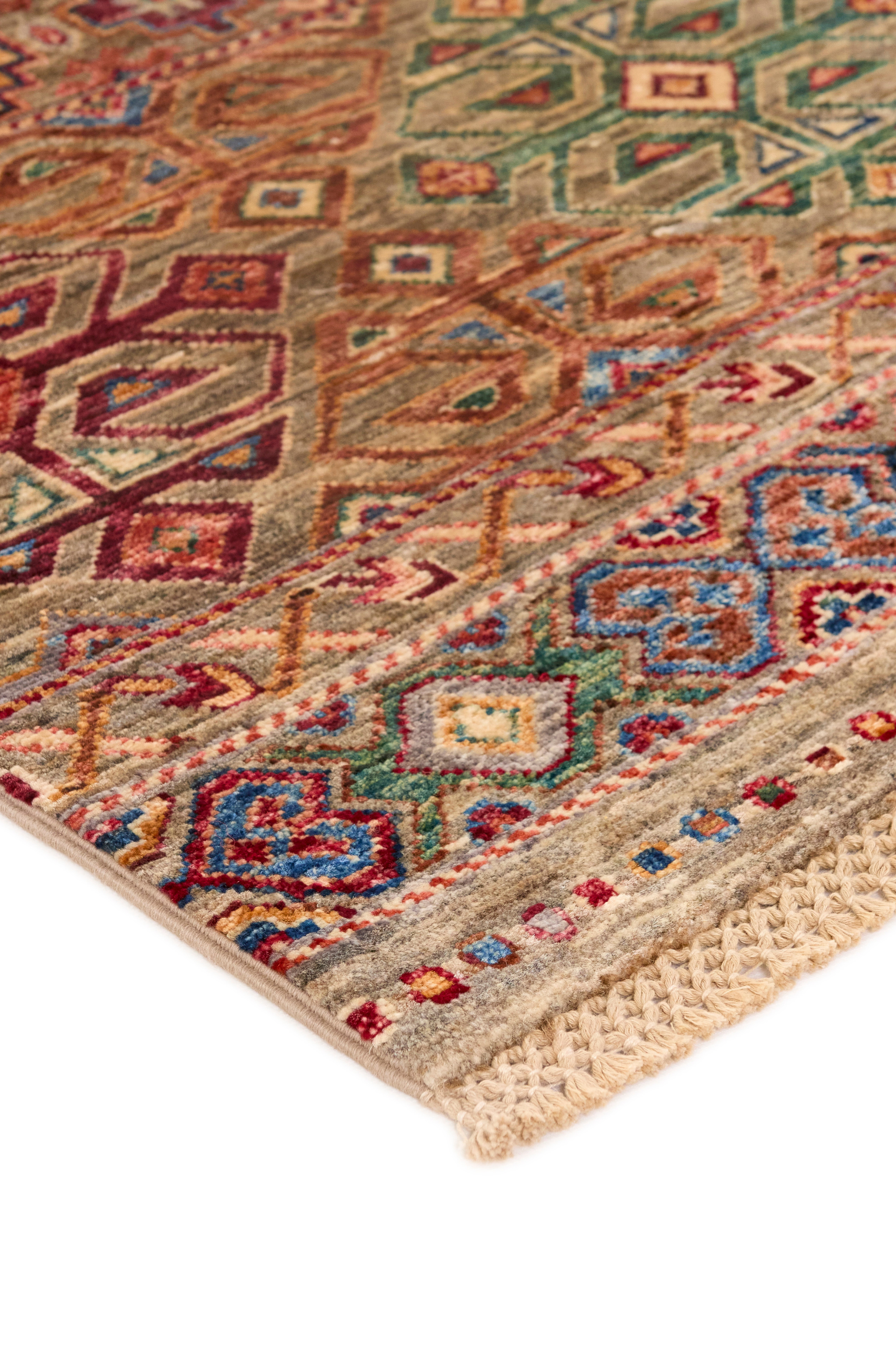Traditional multicolour luxury shall collection rug