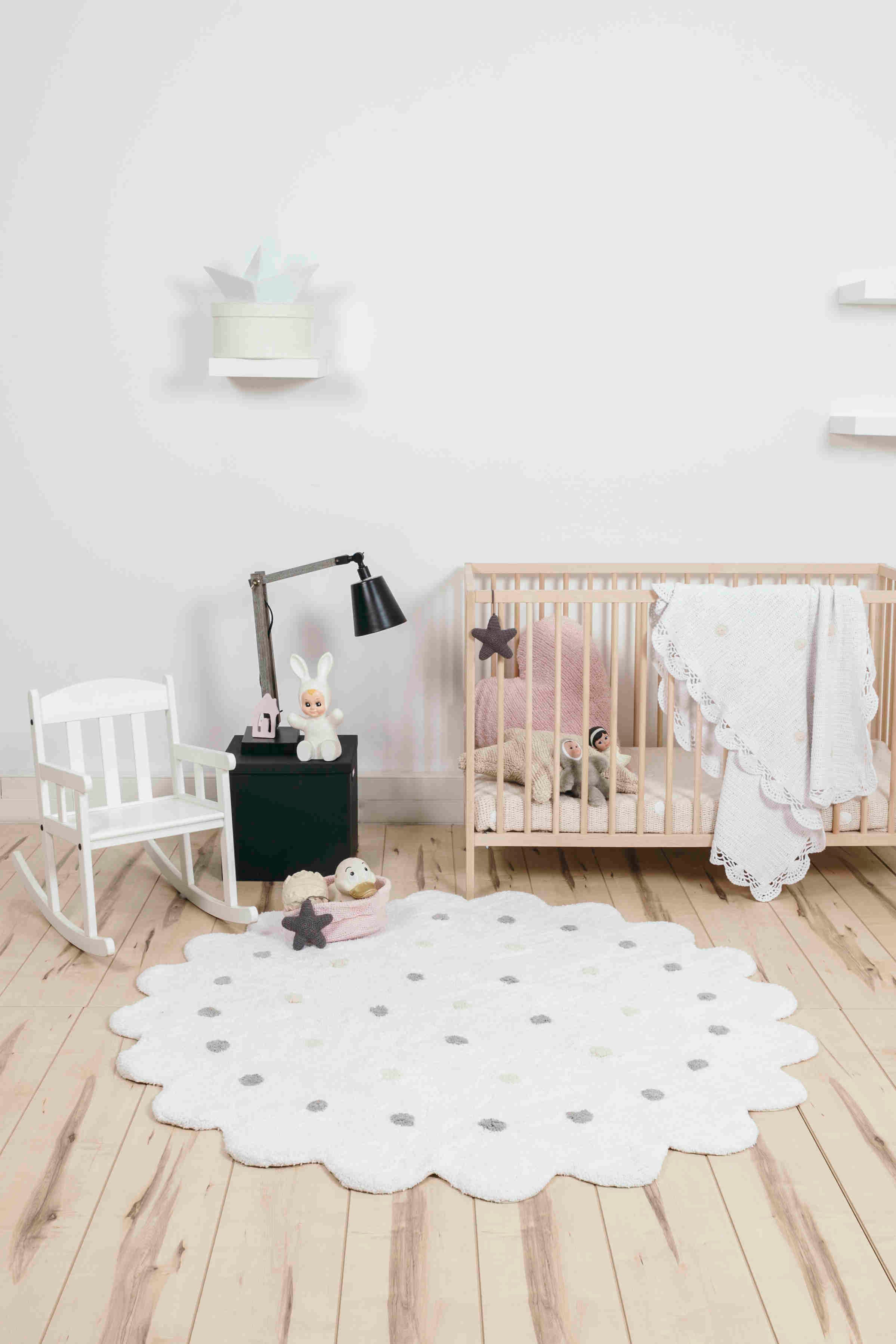 Round white sales rug for nursery