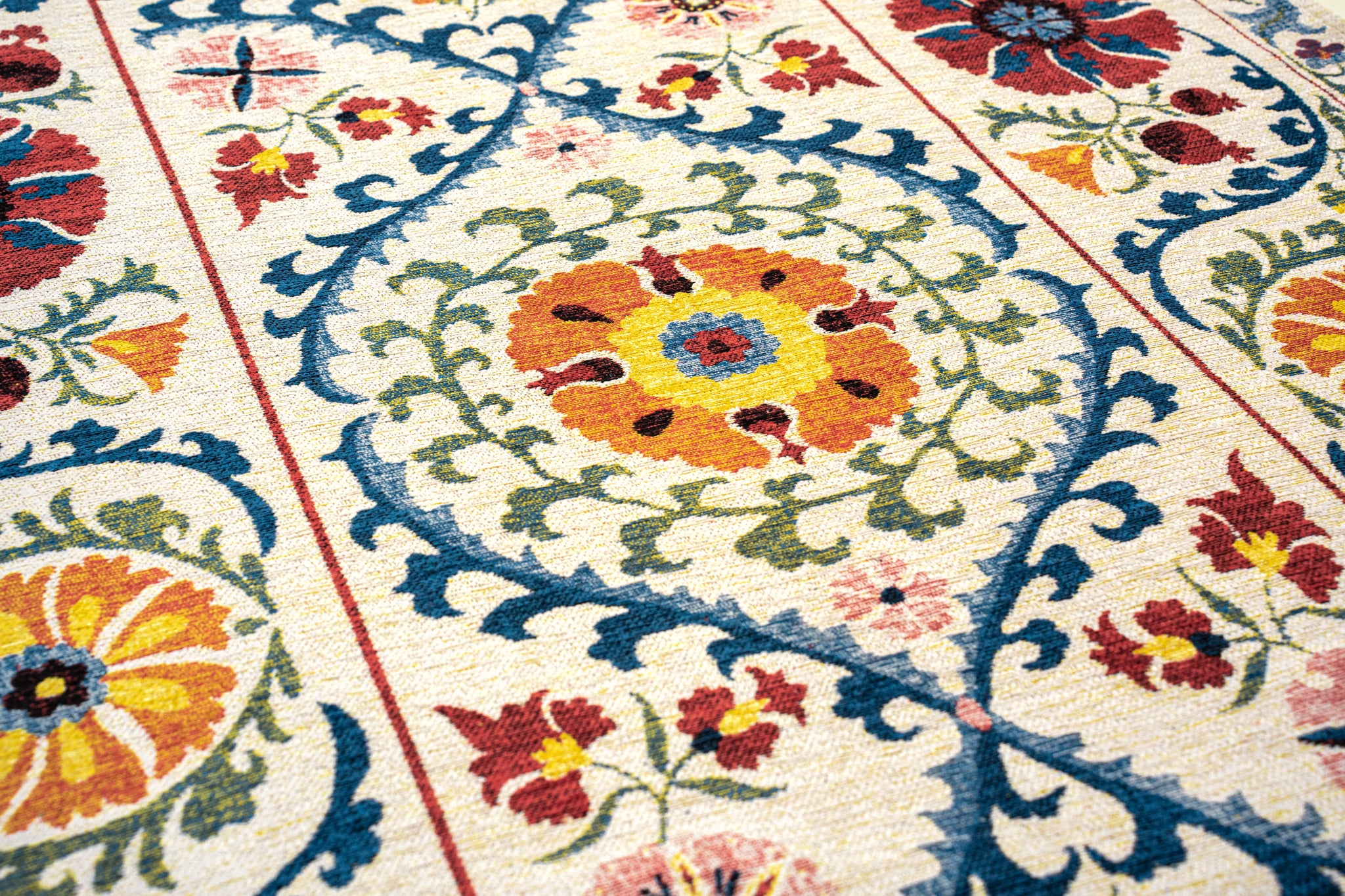 Antiquarian Origine Suzani 9728
