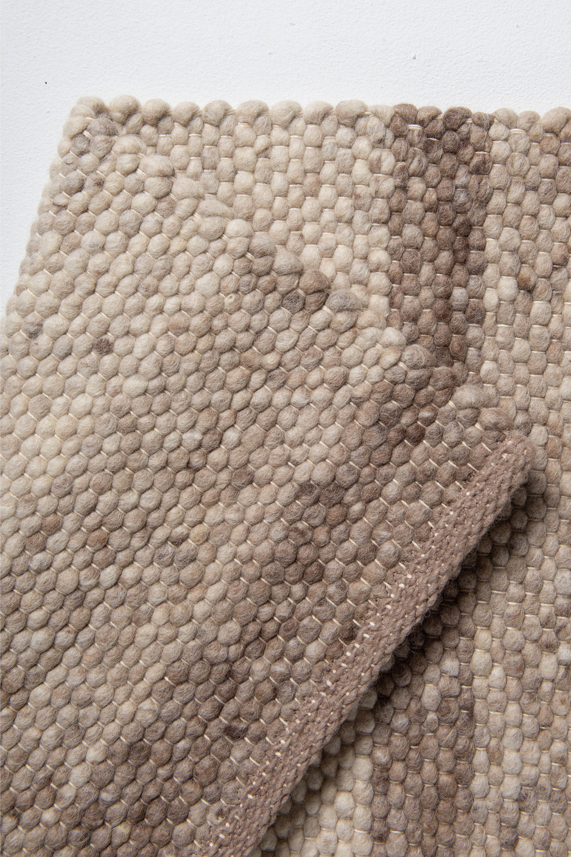 Ombre Respect Meadow Beige Small Rug